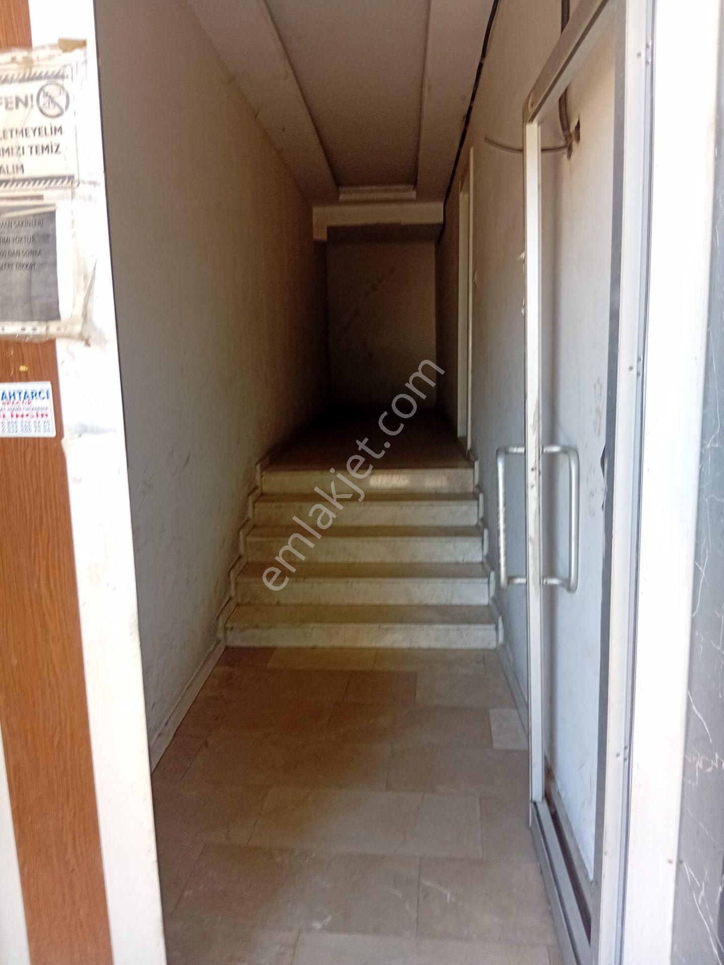 Nazilli..çapahasan Mahallesinde..kiracılı Satılık Daire..1 Artı 1 - Görsel 8