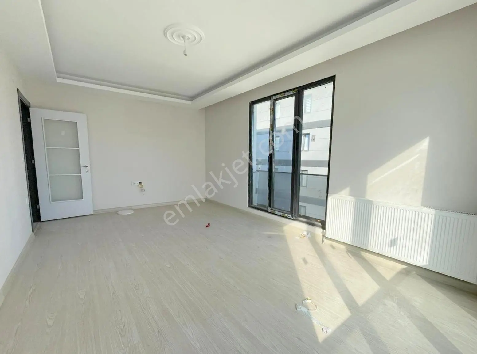 Mertcan'dan Havuzlu Güvenlikli Lüks Sitede Ara Kat 2+1 Daire - Görsel 3