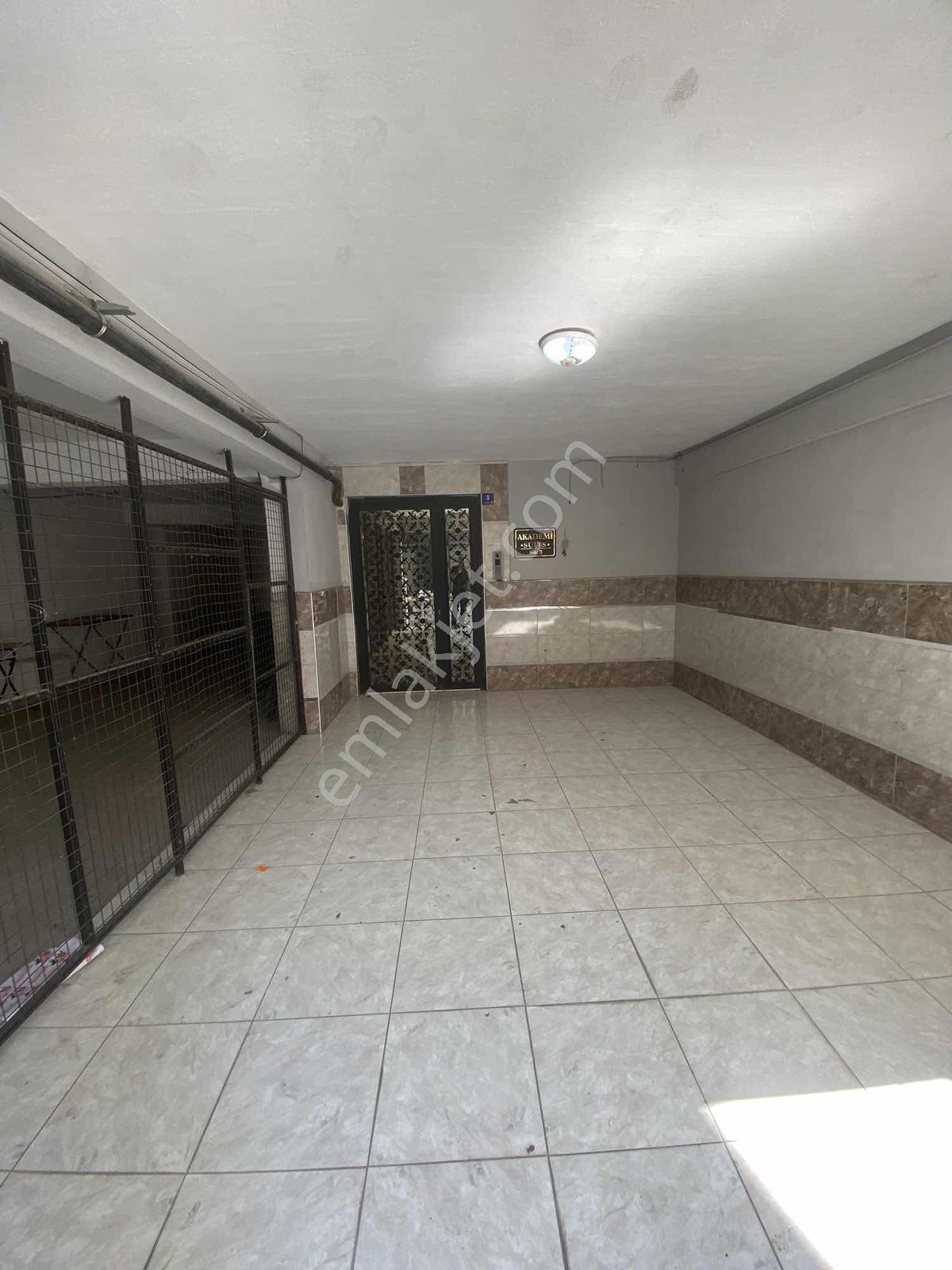 Aydın Doğu Gazi Bulvarı Üzerinde Ful Eşyalı Kiralık 1+1 Daire - Görsel 3