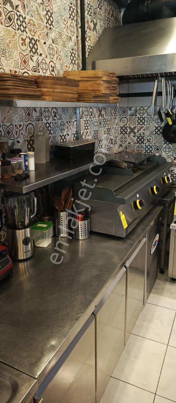 Satılık Mülküyle Birlikte Çalışır Halde Kafe - Görsel 16