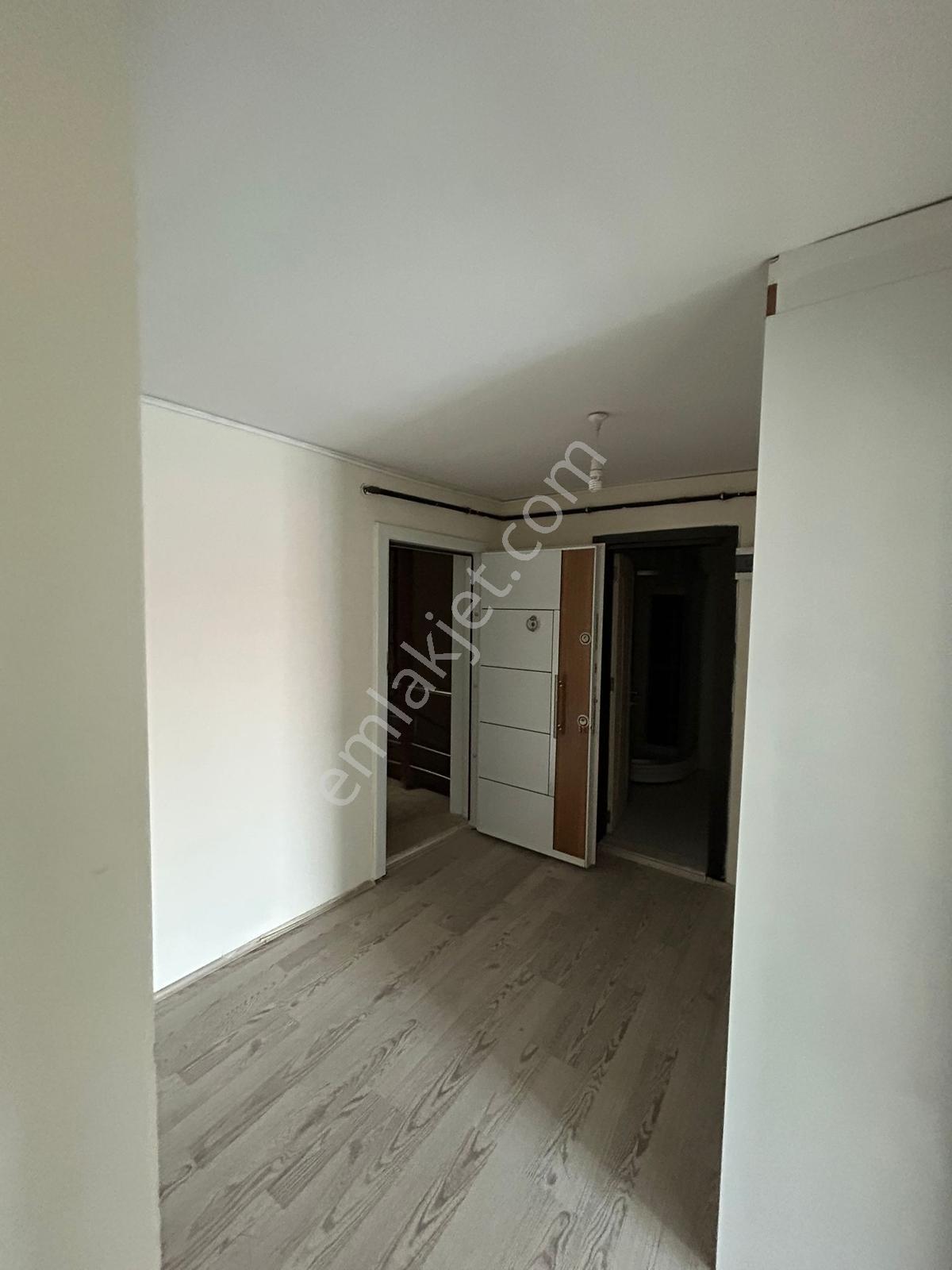 Hastane Arkası Beymer Yakını Satılık Tek Tapu Çift Daire - Görsel 3