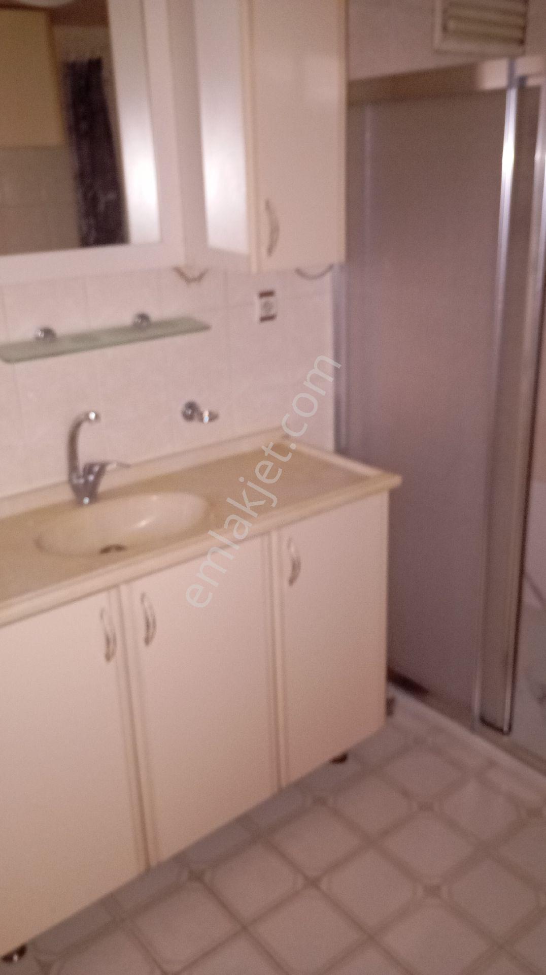 Denizli Lise Caddesi Ordu Yukarısı Kiralık 3+1 Daire - Görsel 13