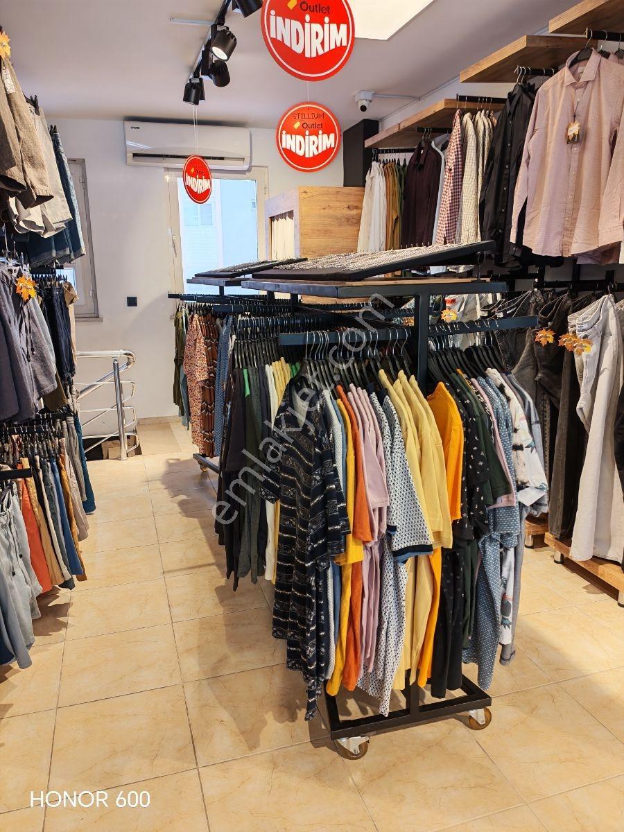 Meydan Kavağı Cadde Outlet Tekstil &bujiteri Devren Kiralik - Görsel 18