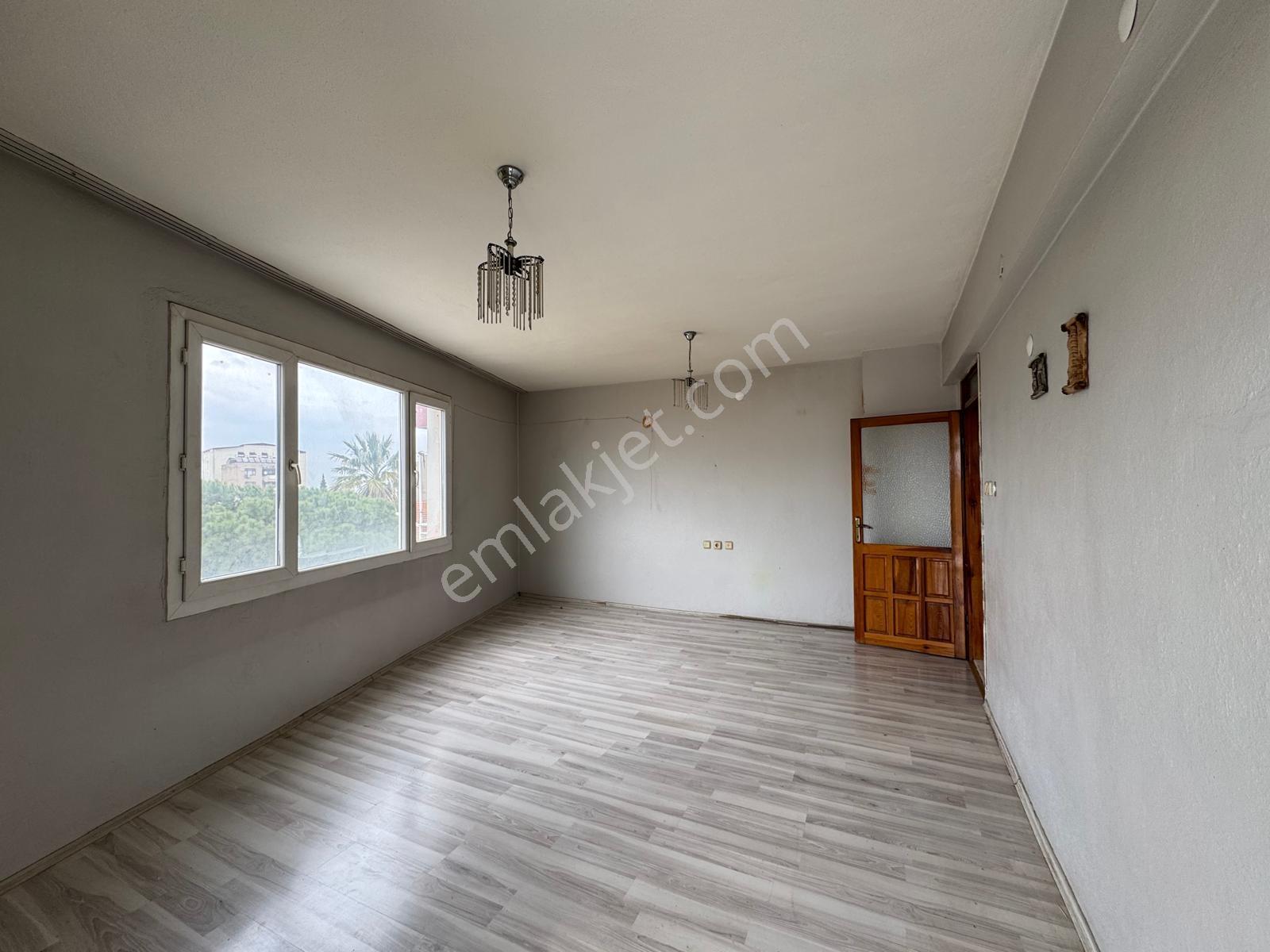 Salihli Atatürk İlkokulu Karşısında Kiralık 3+1 Ara Kat Daire - Görsel 4