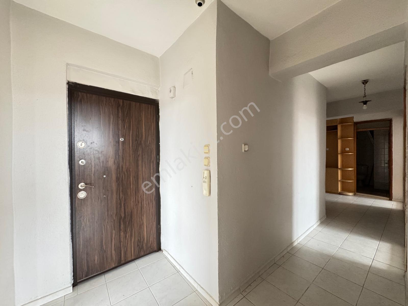 Salihli Atatürk İlkokulu Karşısında Kiralık 3+1 Ara Kat Daire - Görsel 13
