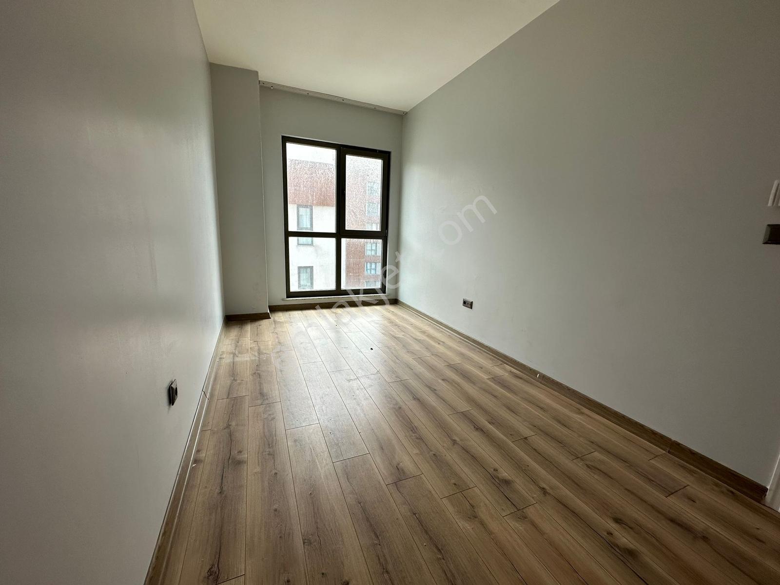 Büyükçekmece Pınartepe Mah 1coastal Cıty'de 3+1 Kiralık Daire - Görsel 14