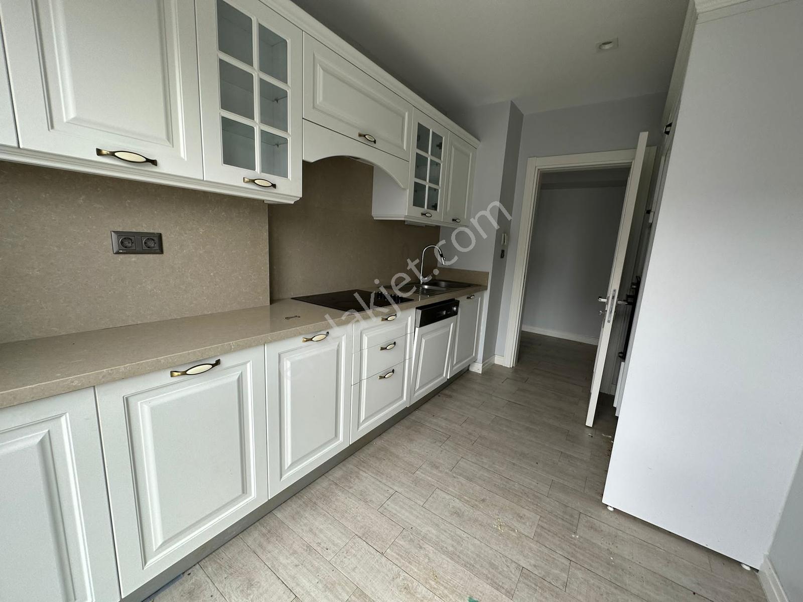 Büyükçekmece Pınartepe Mah 1coastal Cıty'de 3+1 Kiralık Daire - Görsel 6