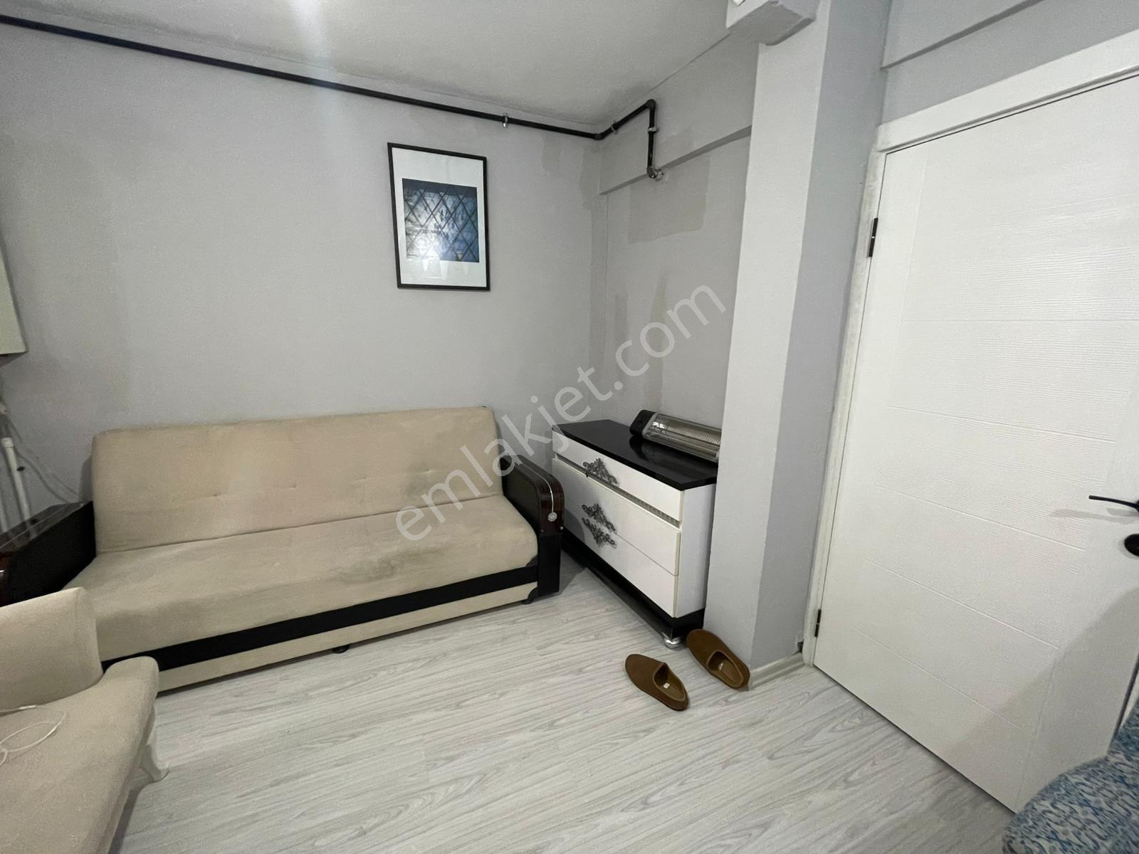 Beyoğlu Kasımpaşa Sururi'de, Kiralık Eşyalı, 1+1, 65m2, Giriş Kat Daire - Sözgen'den - 289k - Görsel 3