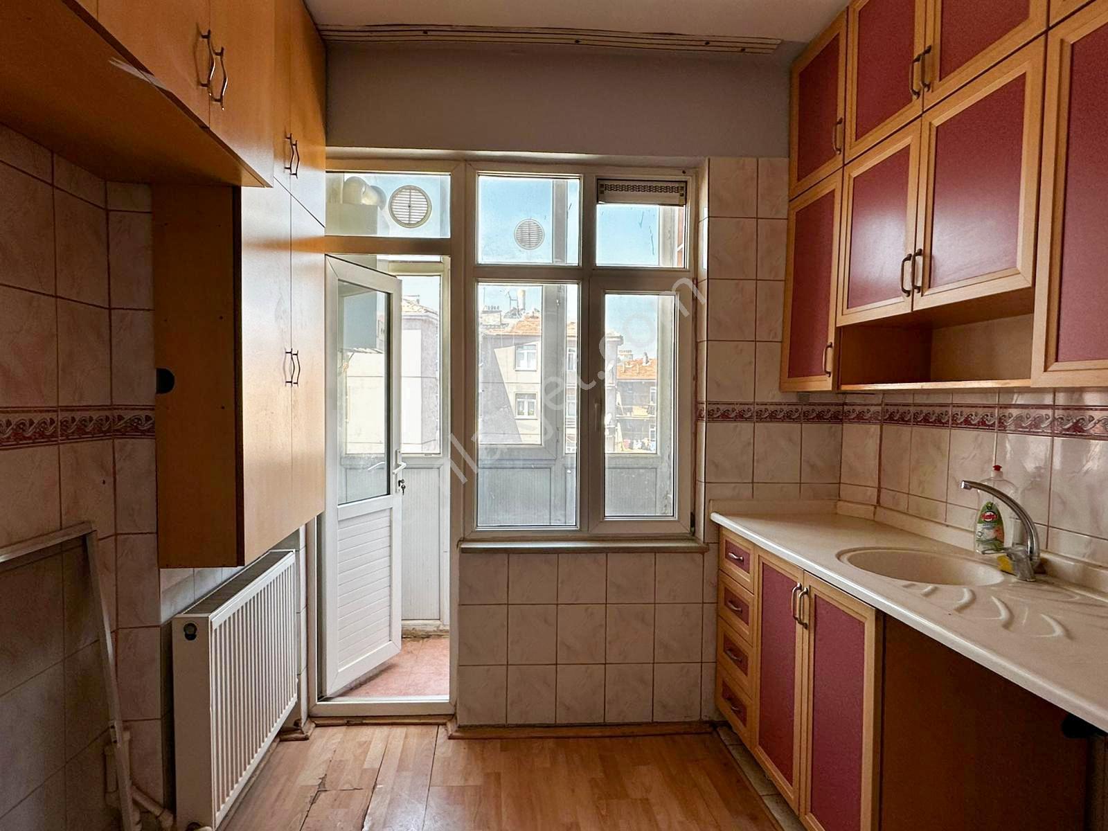 Alişahane Mah.de Ara Kat 3+1 Satılık Daire - Görsel 7