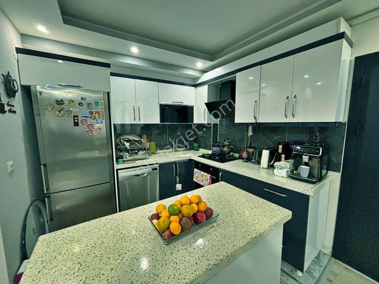 Uytun'dan Burhaniye Öğretmenler Mahallesinde 4+1 Satılık Villa - Görsel 23