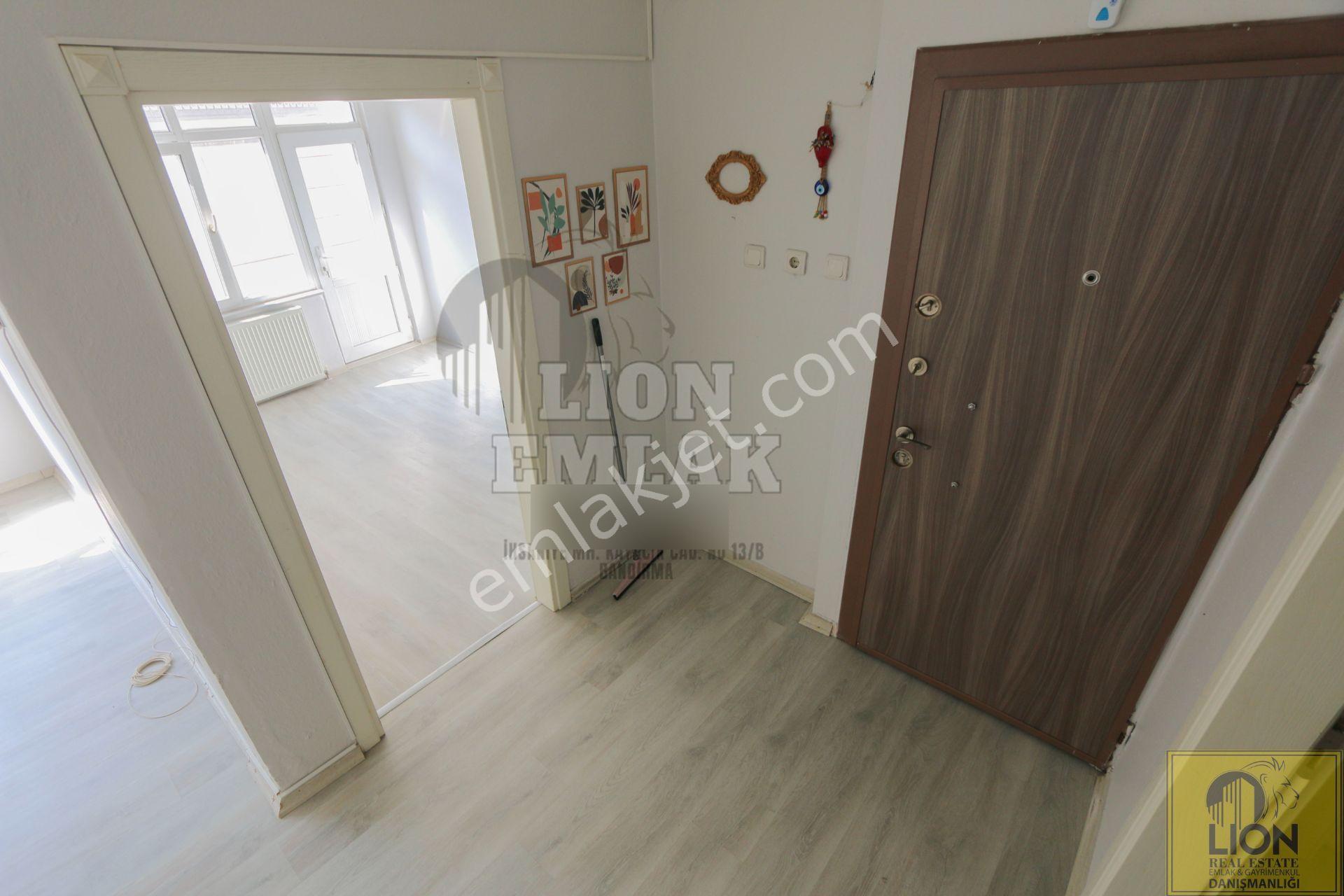 Lıon Emlak'tan 17 Eylül'de Arakat,çift Balkon Ve Teraslı Satılık 2+1 Dai - Görsel 19