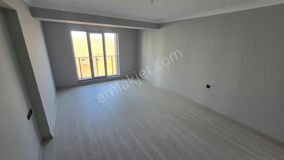 Yenikent Menderes Mah 3+1 Bağımsız Ara Kat E.banyolu Sıfır Daire - Görsel 23