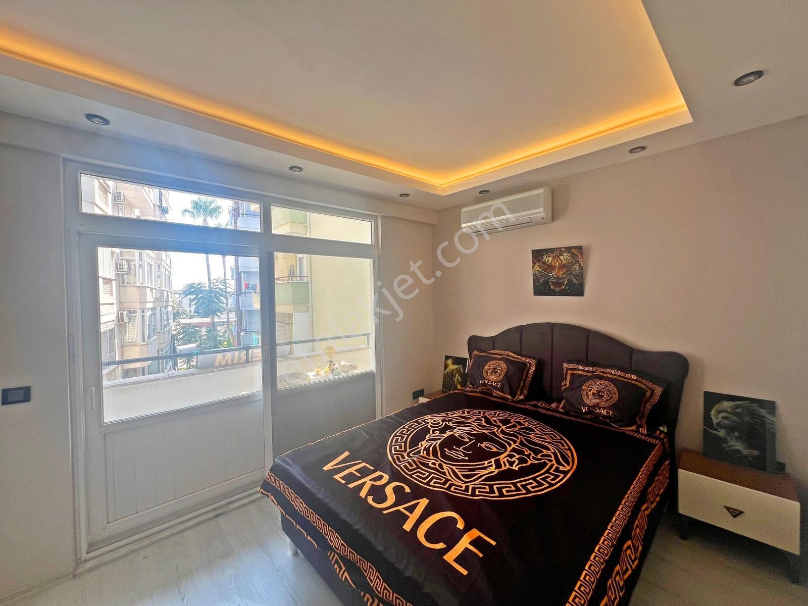 Alanya Merkezde Satılık 2+1 Masrafsız Lüks Eşyalı Havuzlu Daire - Görsel 6