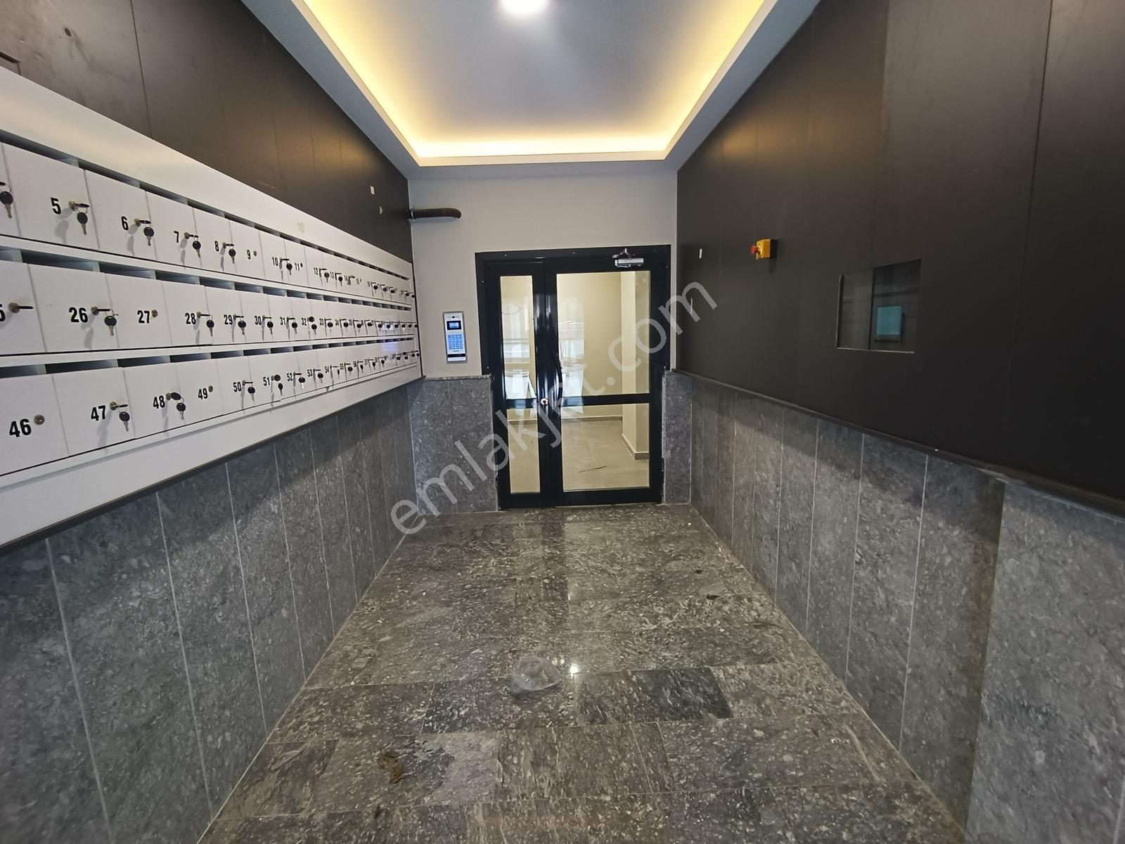 Karşıyaka Örnekköy La Vida Park Evleri 3+1 - Görsel 33