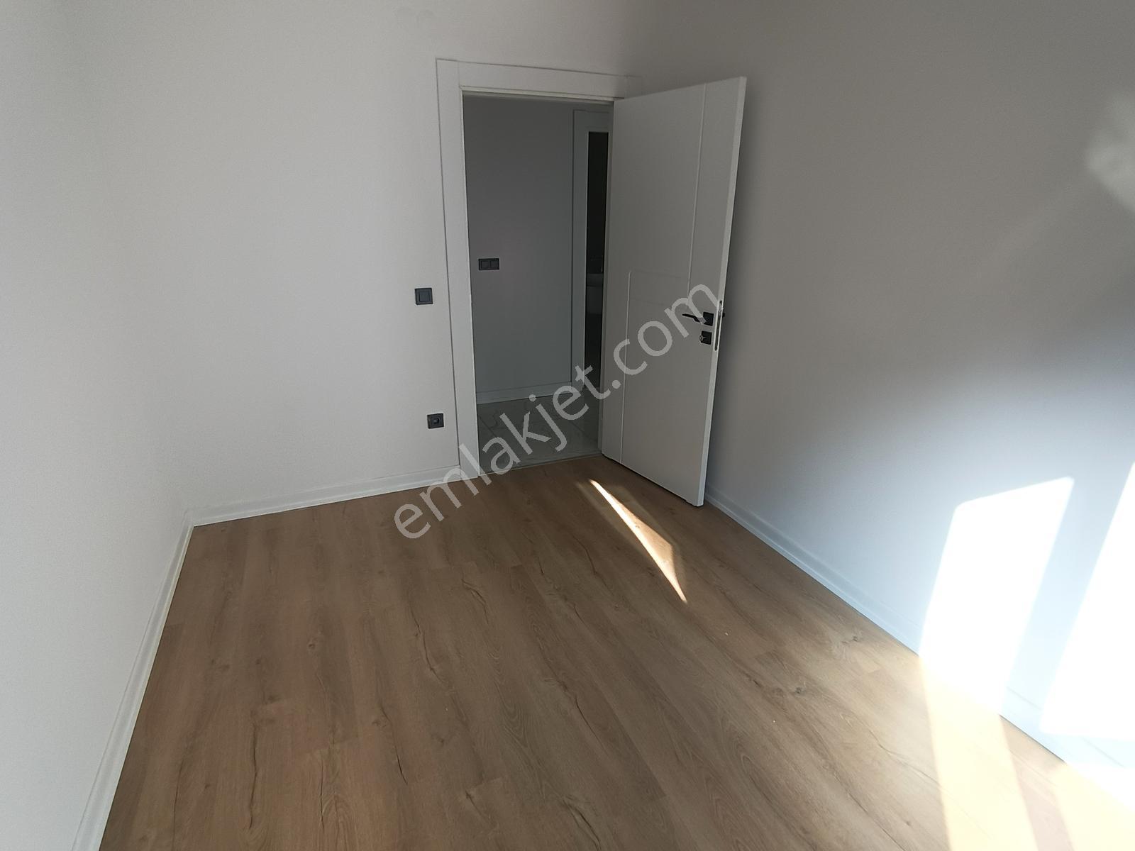 Karşıyaka Örnekköy La Vida Park Evleri 3+1 - Görsel 30
