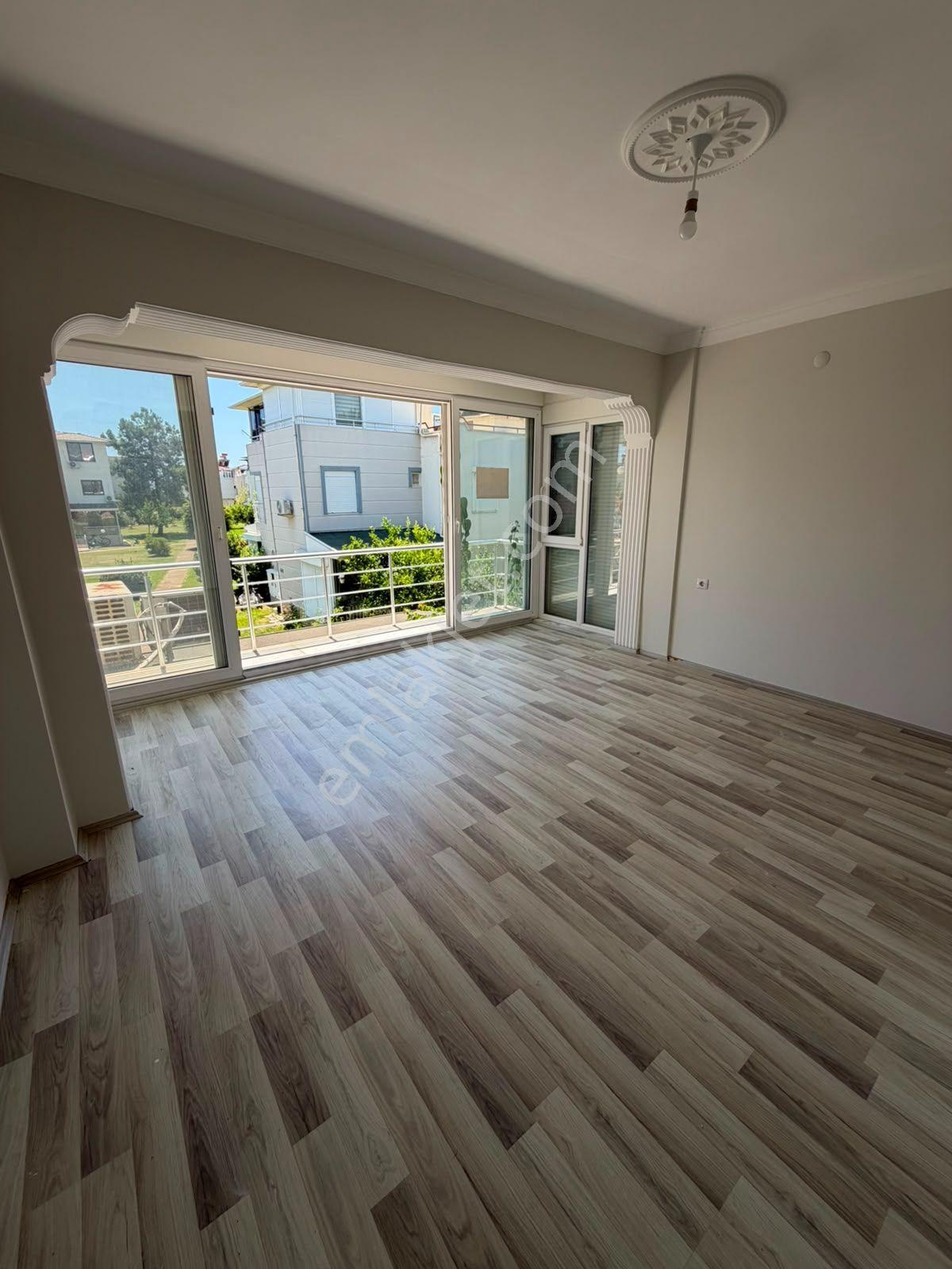 Denize 100 Metre, Havuzlu Site İçinde Kiralık Tripleks Villa - Görsel 28
