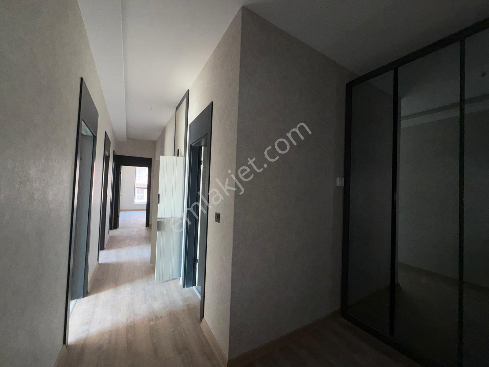 Emlak Danışmanım'dan║kaliteli İşçilikle║lüx Site İçinde 2+1 - Görsel 2