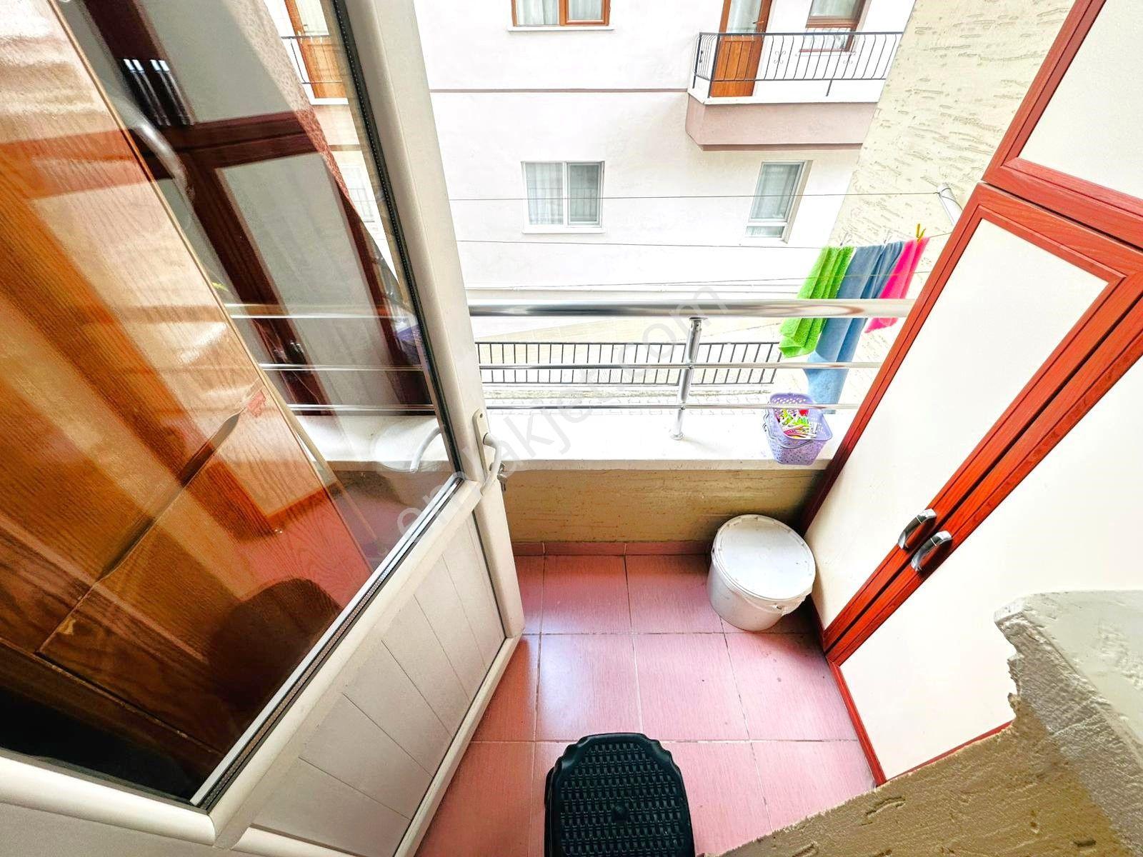 Nam-ak Emlak'tan Çift Banyolu Kilerli Ön Cephe 2+1 Daire - Görsel 12