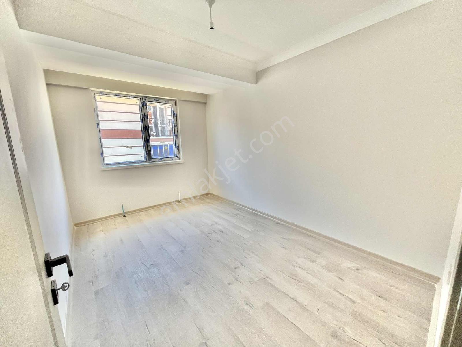Taylan Emlaktan Sıfır 3.kat 3+1 125m2 Kiler+e.banyo!!! - Görsel 10