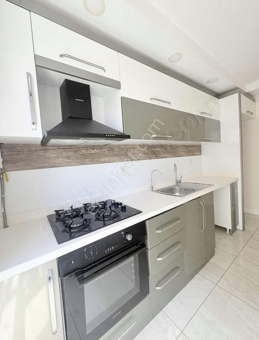 Beylikdüzü Kavaklı Merkez 3+1 Satılık Daire - Görsel 3