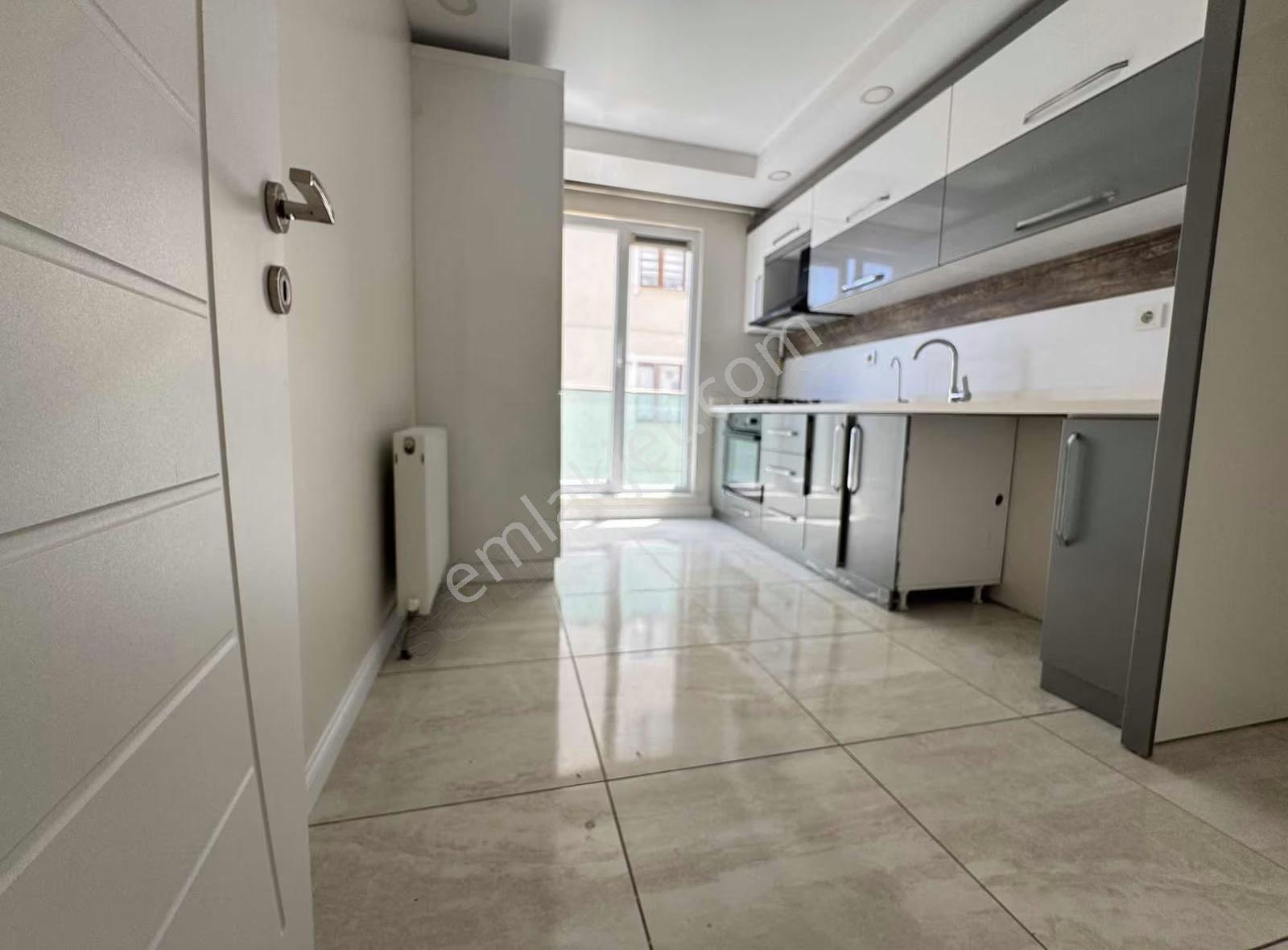 Beylikdüzü Kavaklı Merkez 3+1 Satılık Daire - Görsel 4