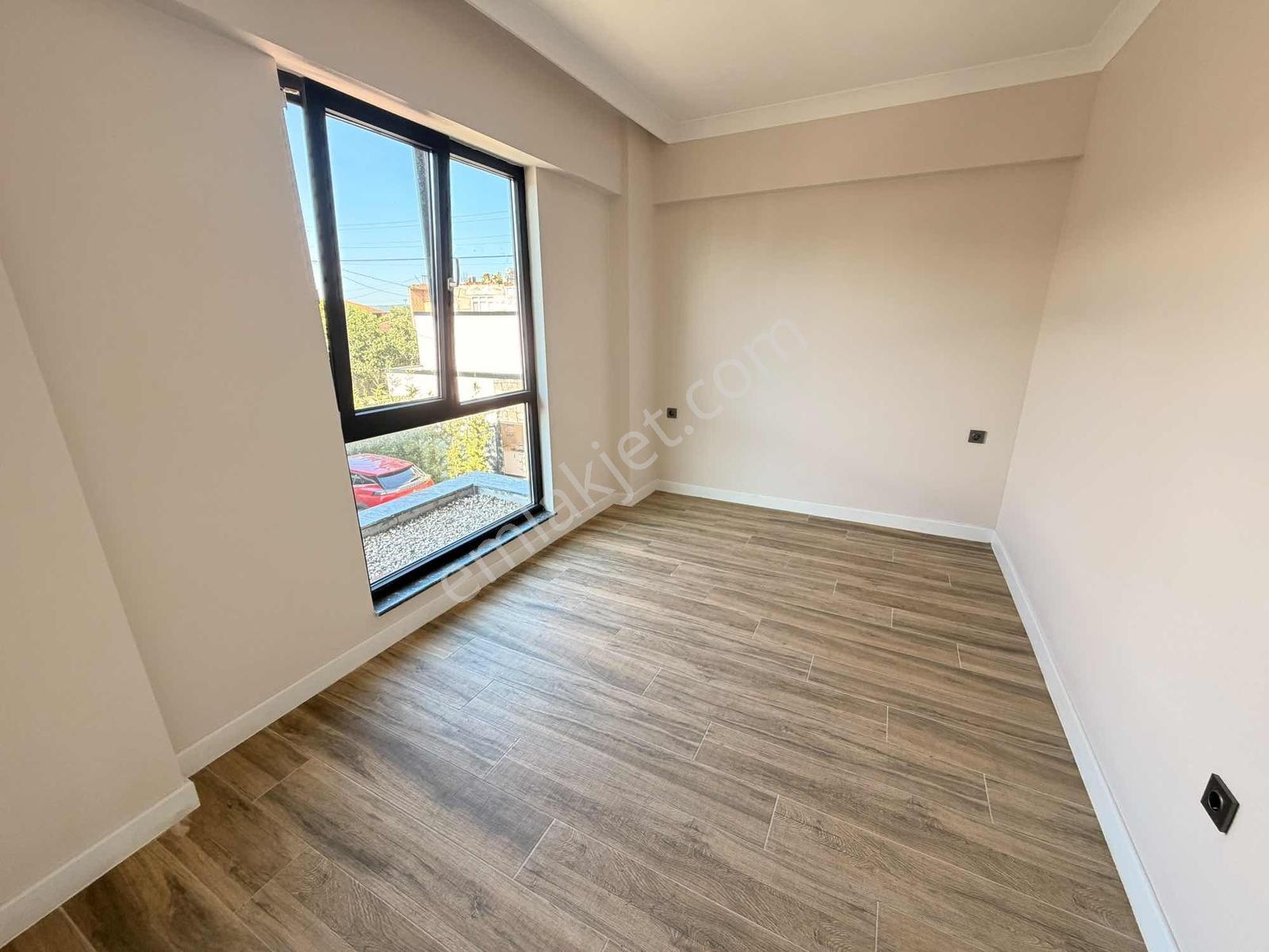 Aralık Mahallesinde Tam Müstakil Köşe Konumda Villa - Görsel 15