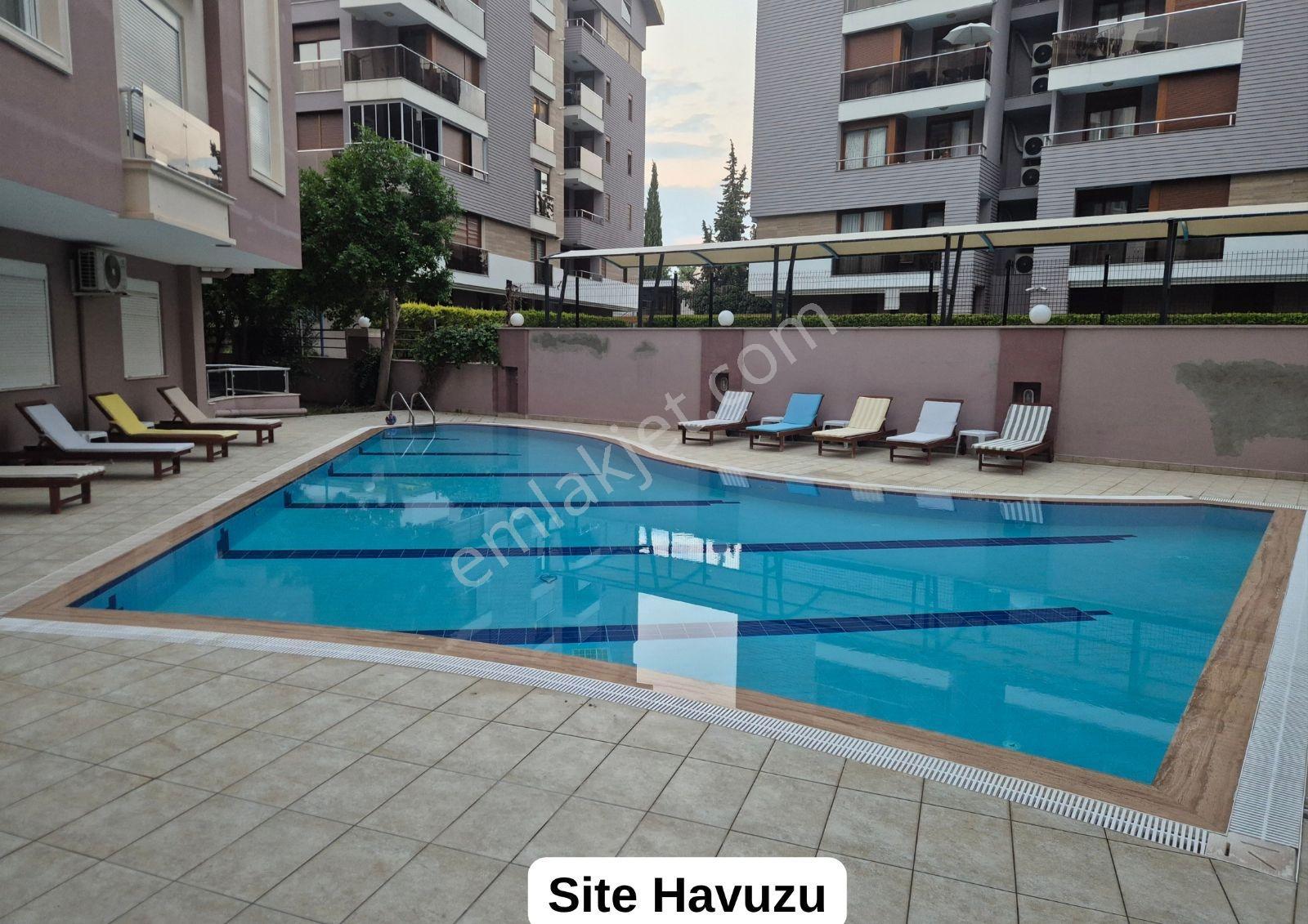 Antalya Konyaaltı Uncalı Kiralık Eşyalı 4+1 Havuzlu Lüks Sitede - Görsel 14