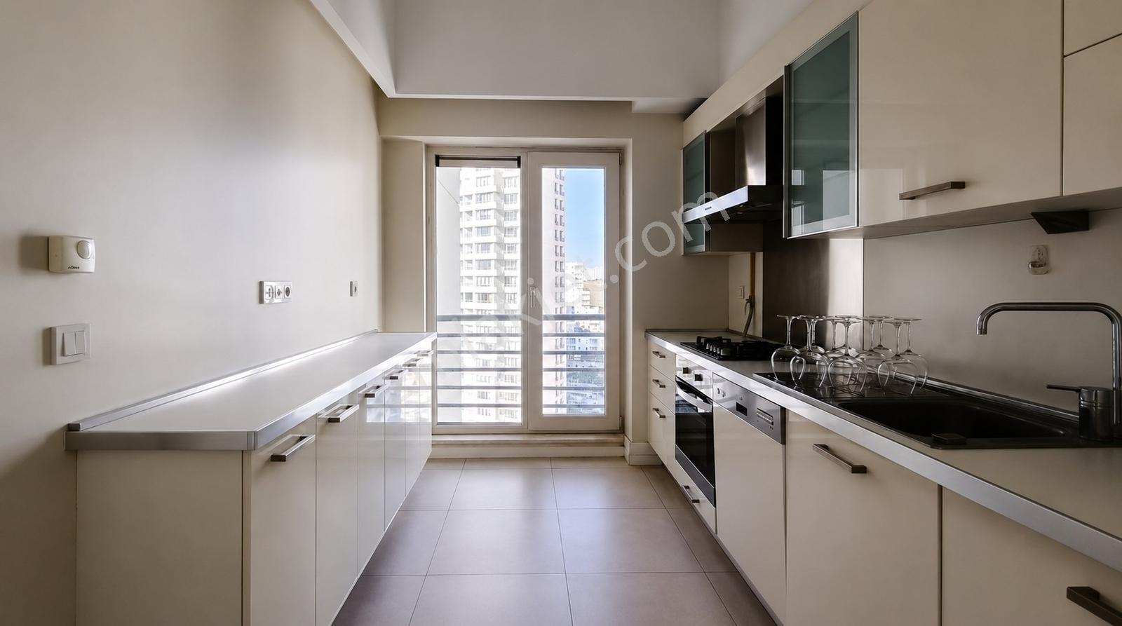Atakent İstanbul Sarayları Sitesi 2+1 Kapalı Mutfaklı - Görsel 7
