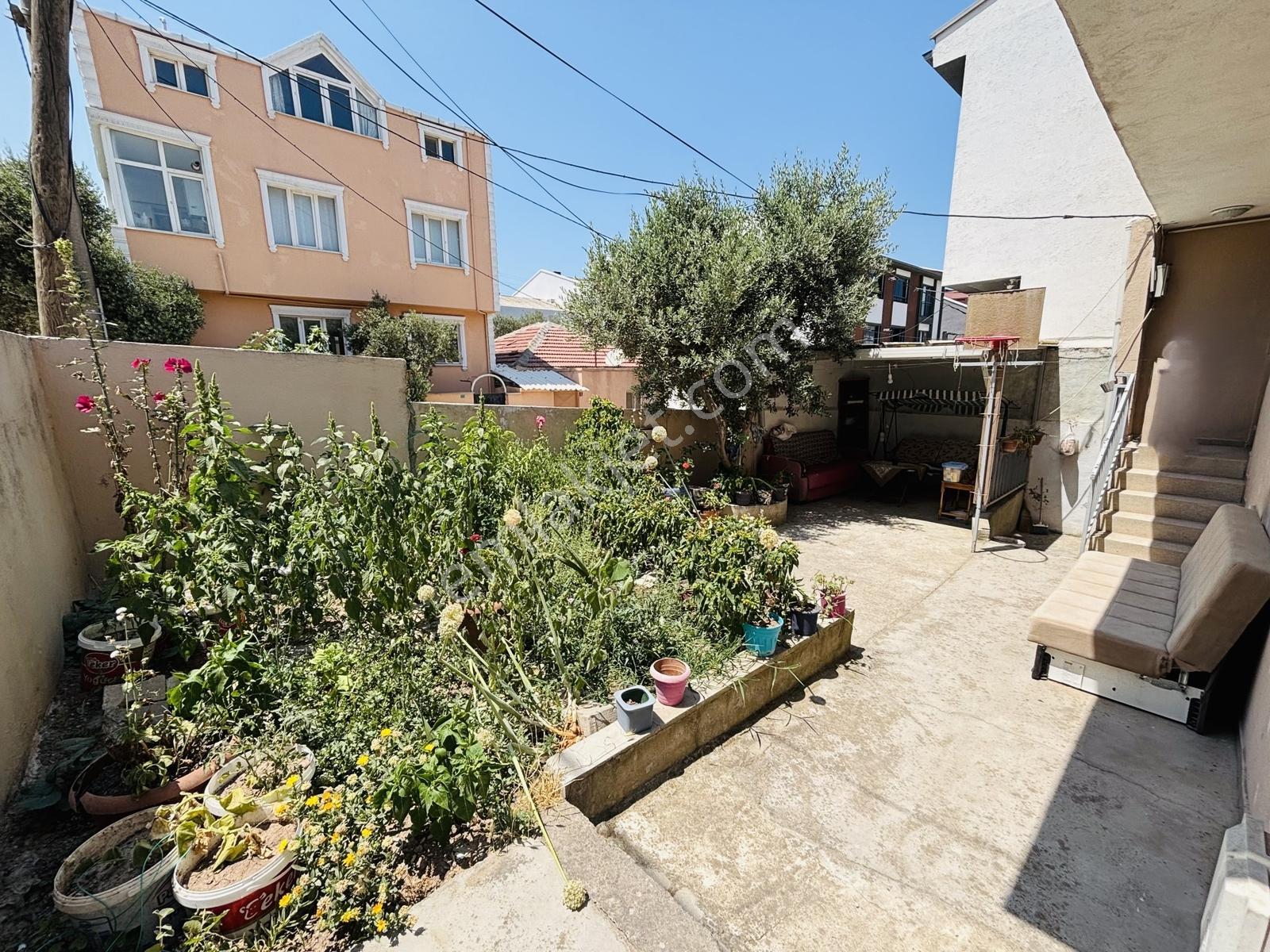 Sevinç'ten Yeni Mahallede Köşe Parsel Müstakil Ev Ve Arsası - Görsel 11