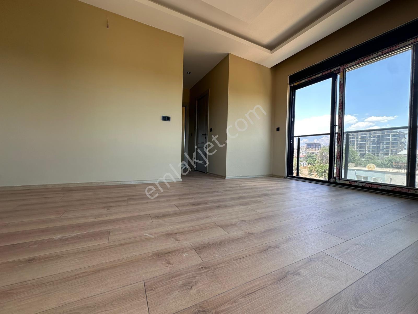 For Sale Lux | Mükemmel Konumda 4+1 Tripleks Villa - Görsel 3