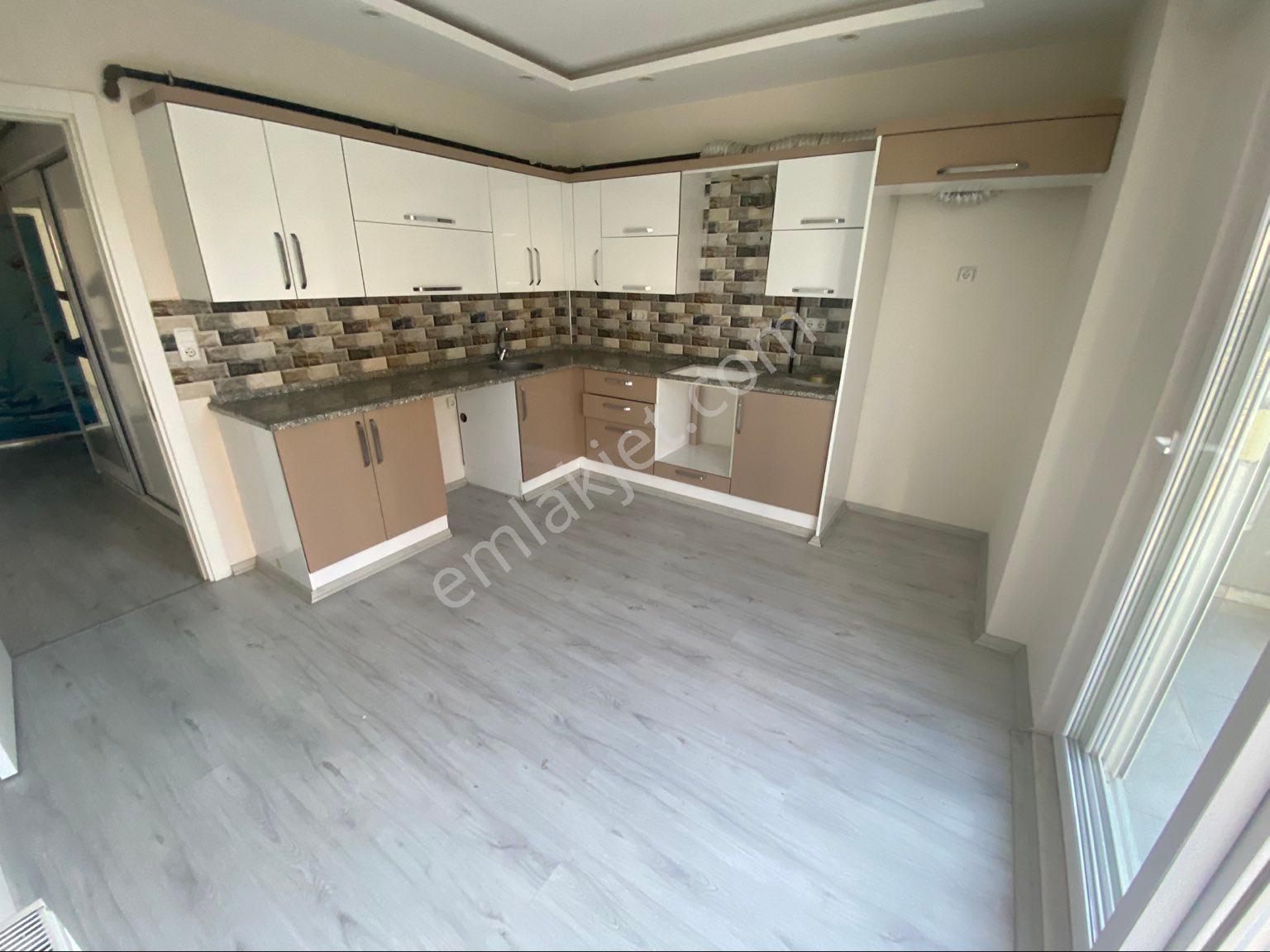 Şirinevlerde Kiralık 2+1