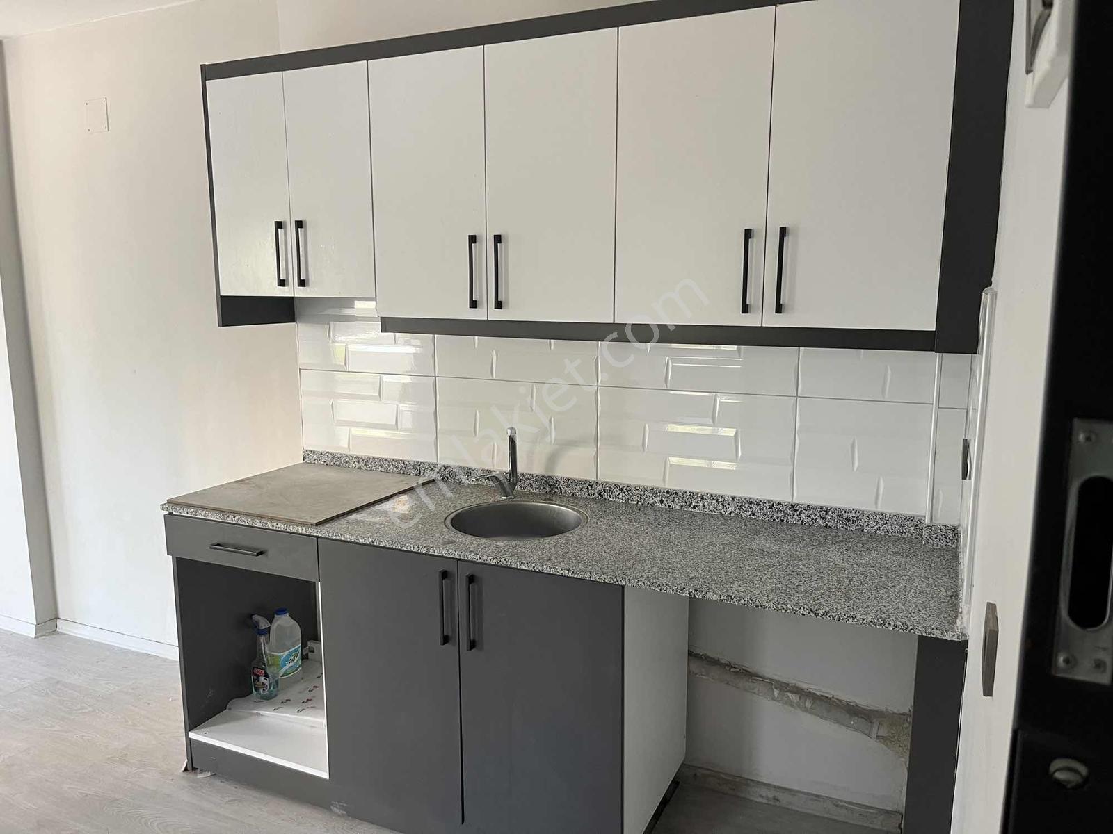 Osmangazi Mh. Çınarlı Bulvar Yol Üzerinde 1+1 Kiralık Daire - Görsel 22