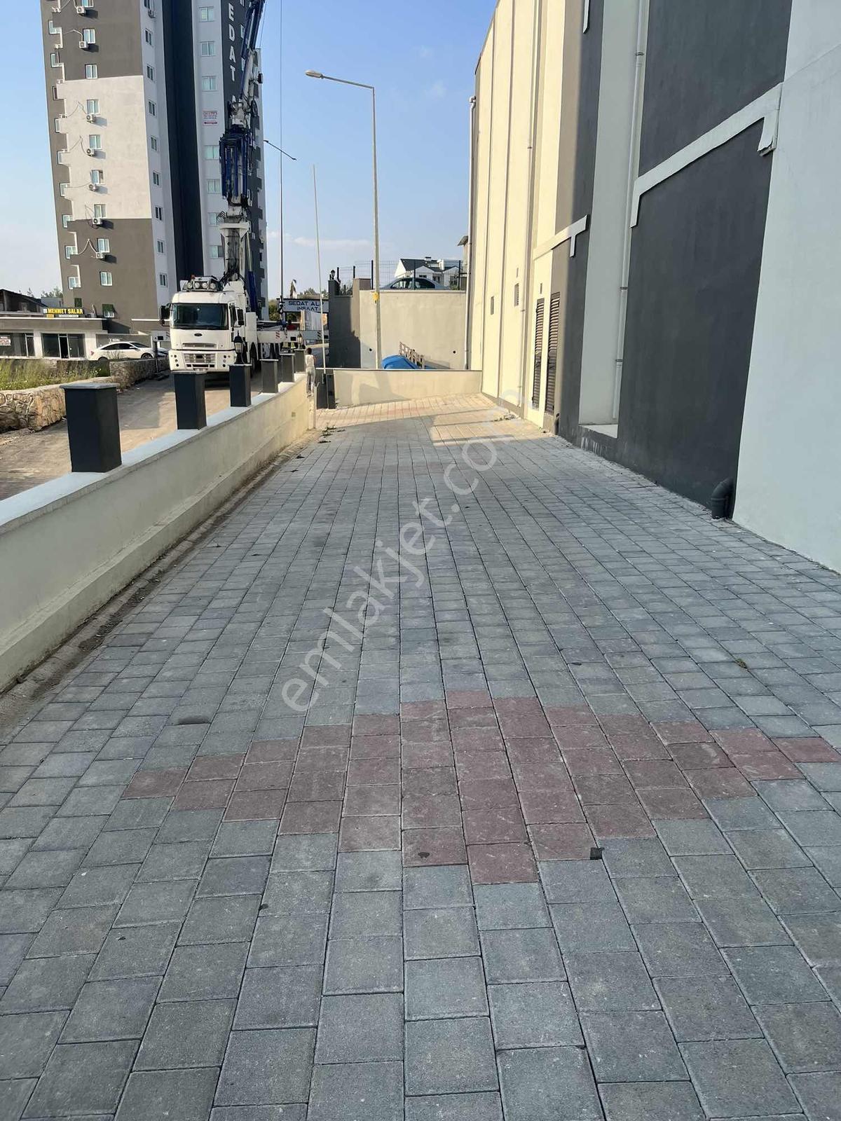 Osmangazi Mh. Çınarlı Bulvar Yol Üzerinde 1+1 Kiralık Daire - Görsel 17