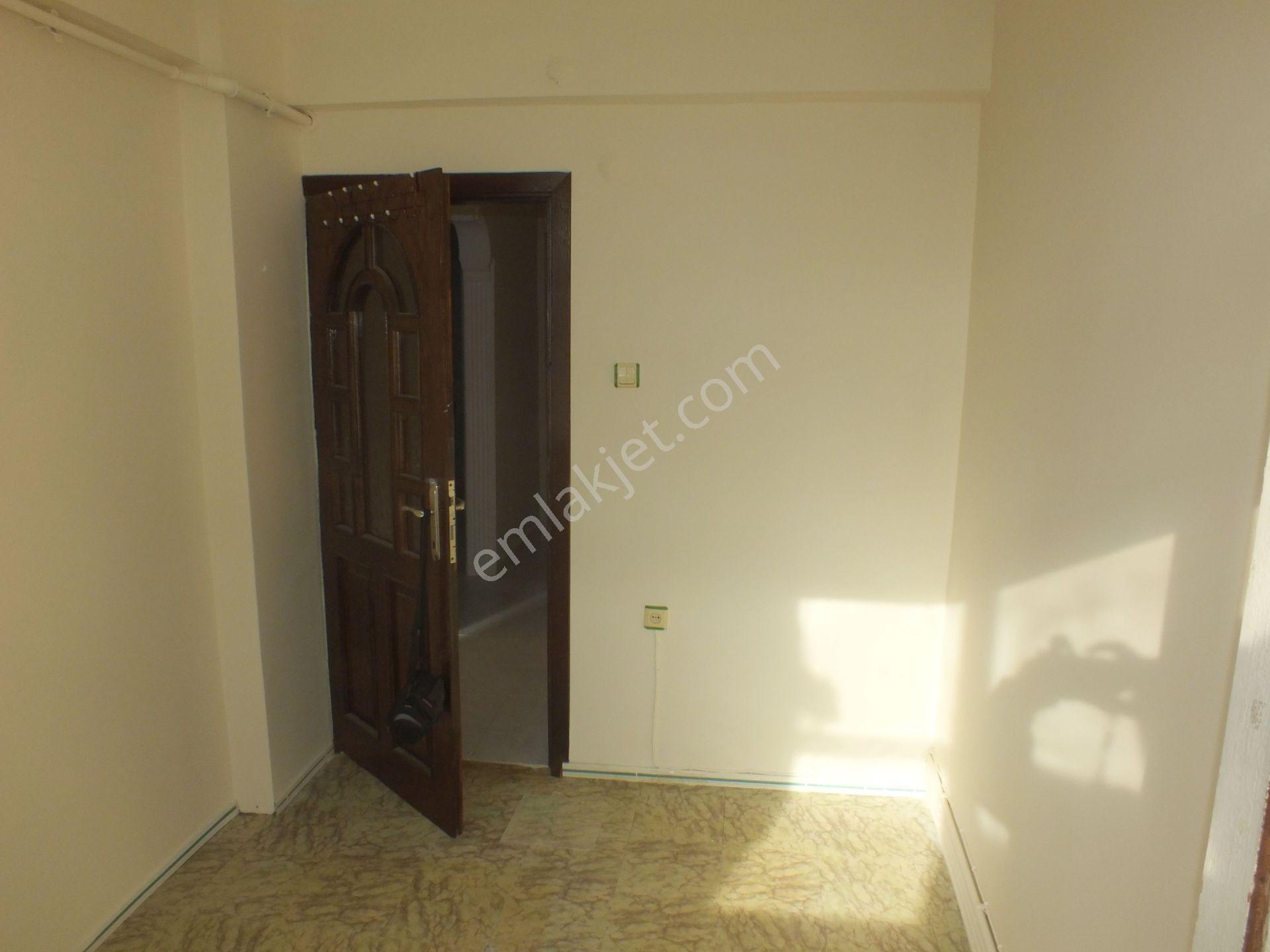 Çorlu Reşadiye'de Meydan Manzaralı Satılık 2+1 Daire - Görsel 10