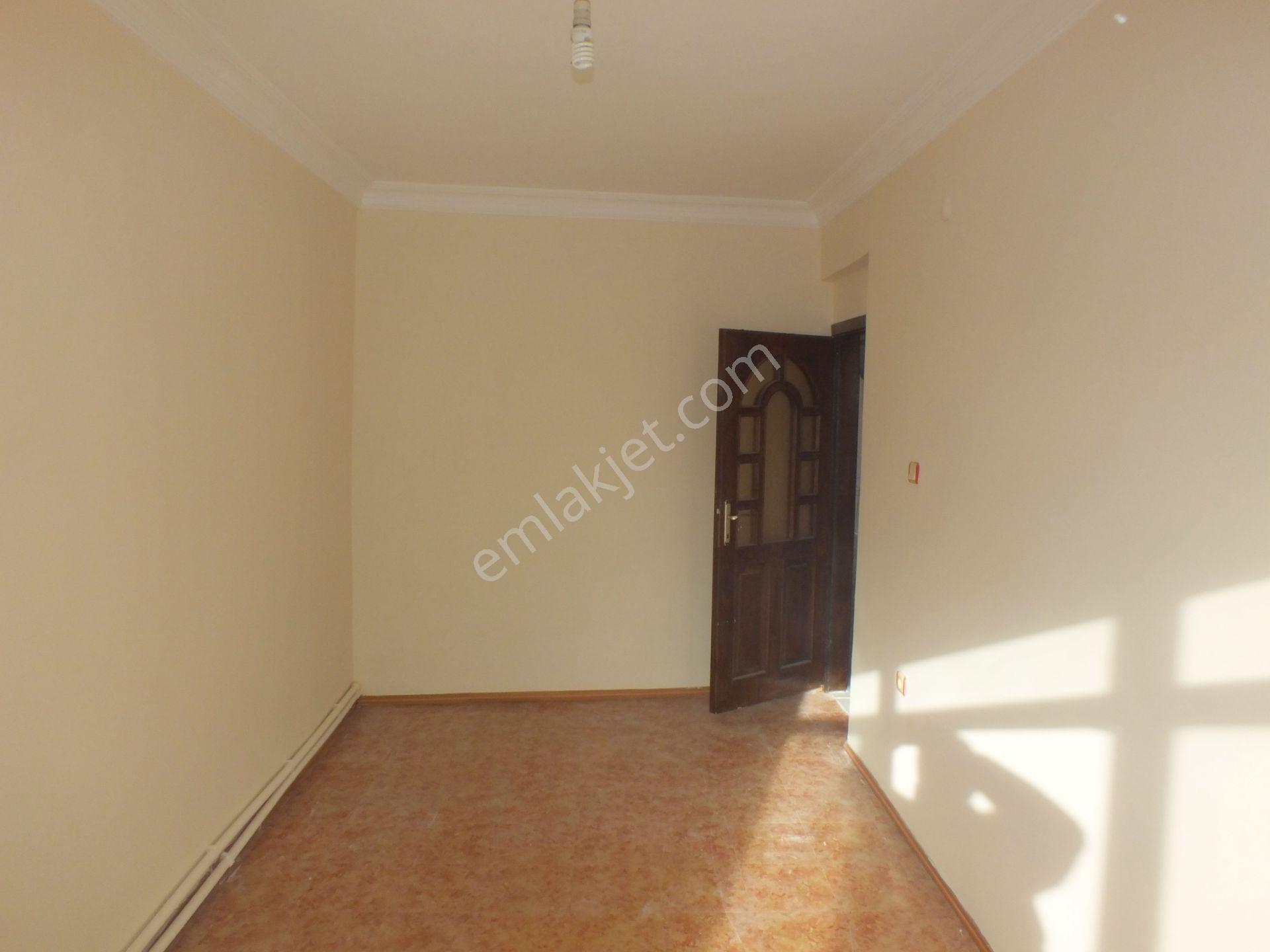 Çorlu Reşadiye'de Meydan Manzaralı Satılık 2+1 Daire - Görsel 12