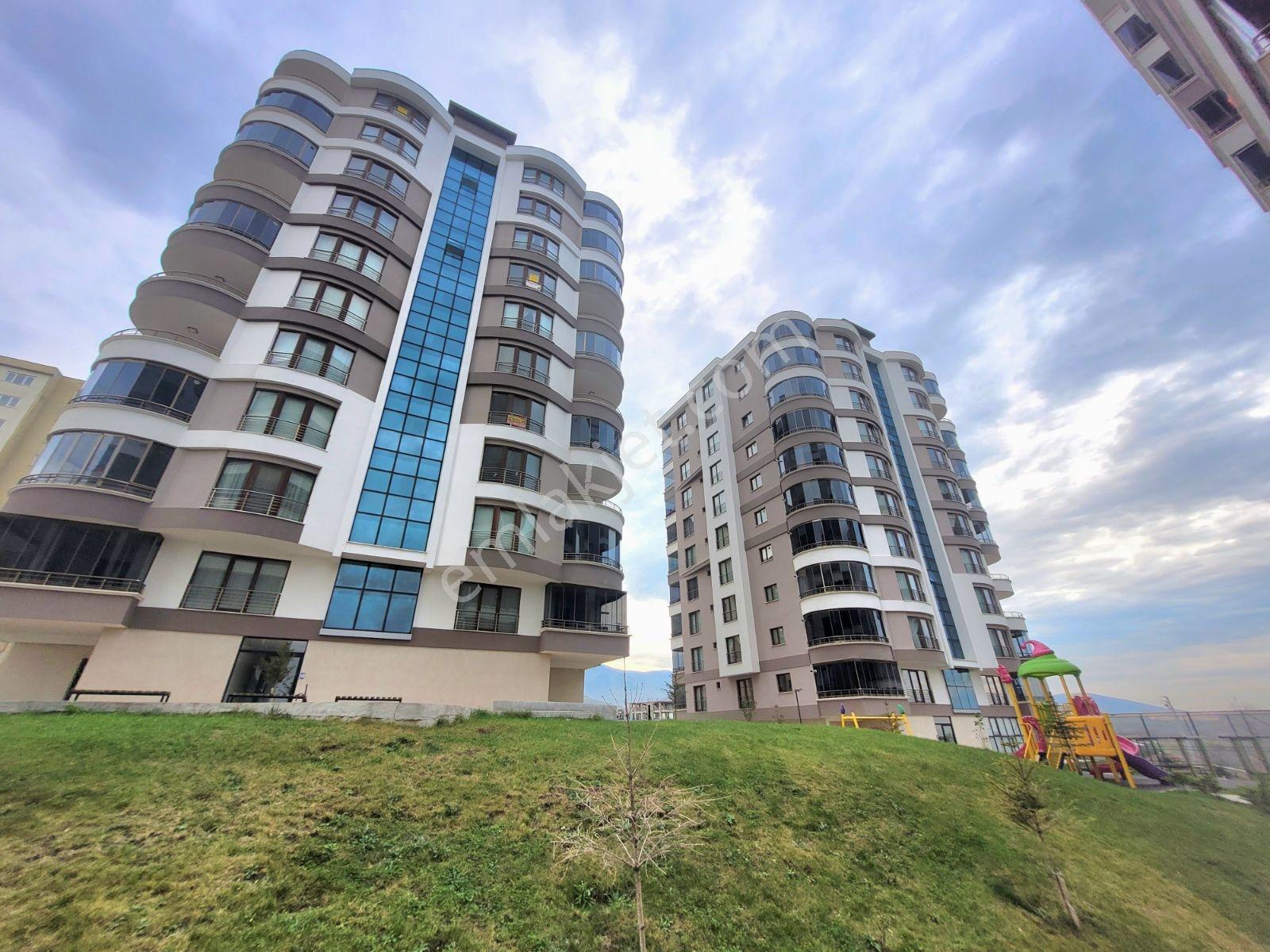 Nilüfer Evleri Sitesinde Deniz Manzaralı Satılık Sıfır 3+1 Daire - Görsel 35