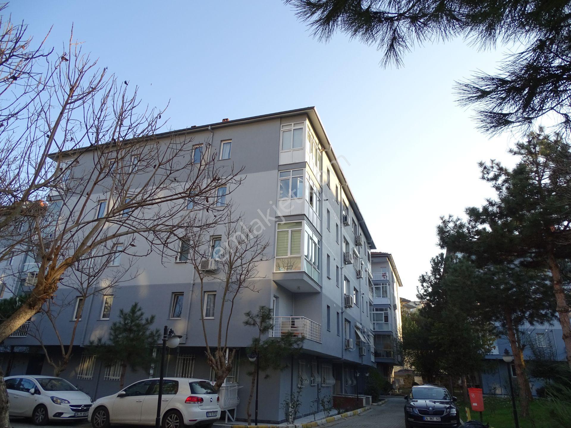 İstinye Boğaziçi Sitesi'nde 3+1 Kombili Arakat Daire - Görsel 24