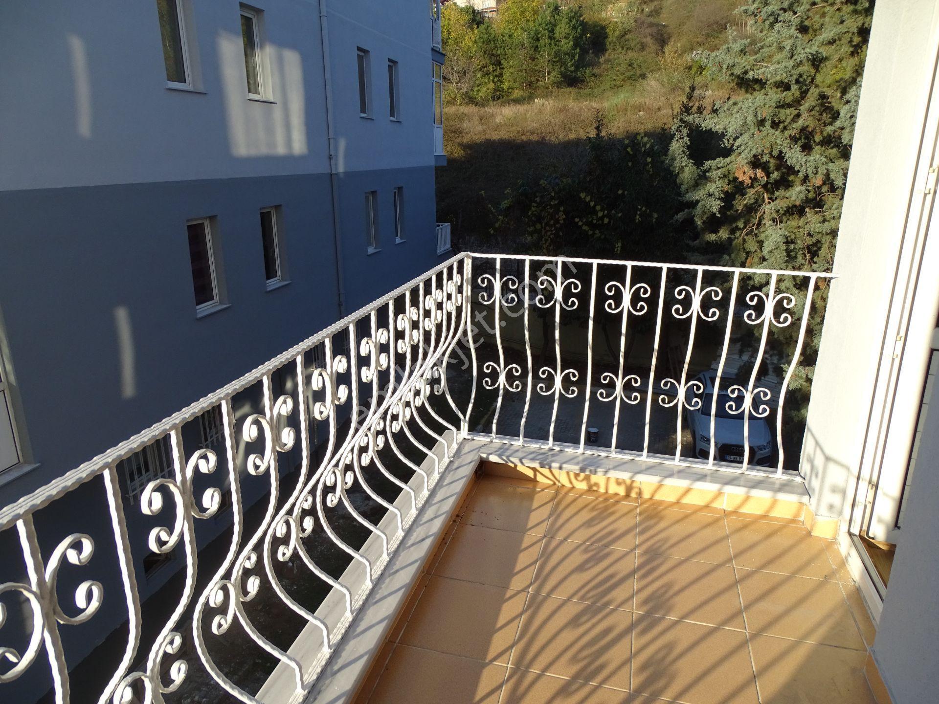 İstinye Boğaziçi Sitesi'nde 3+1 Kombili Arakat Daire - Görsel 18