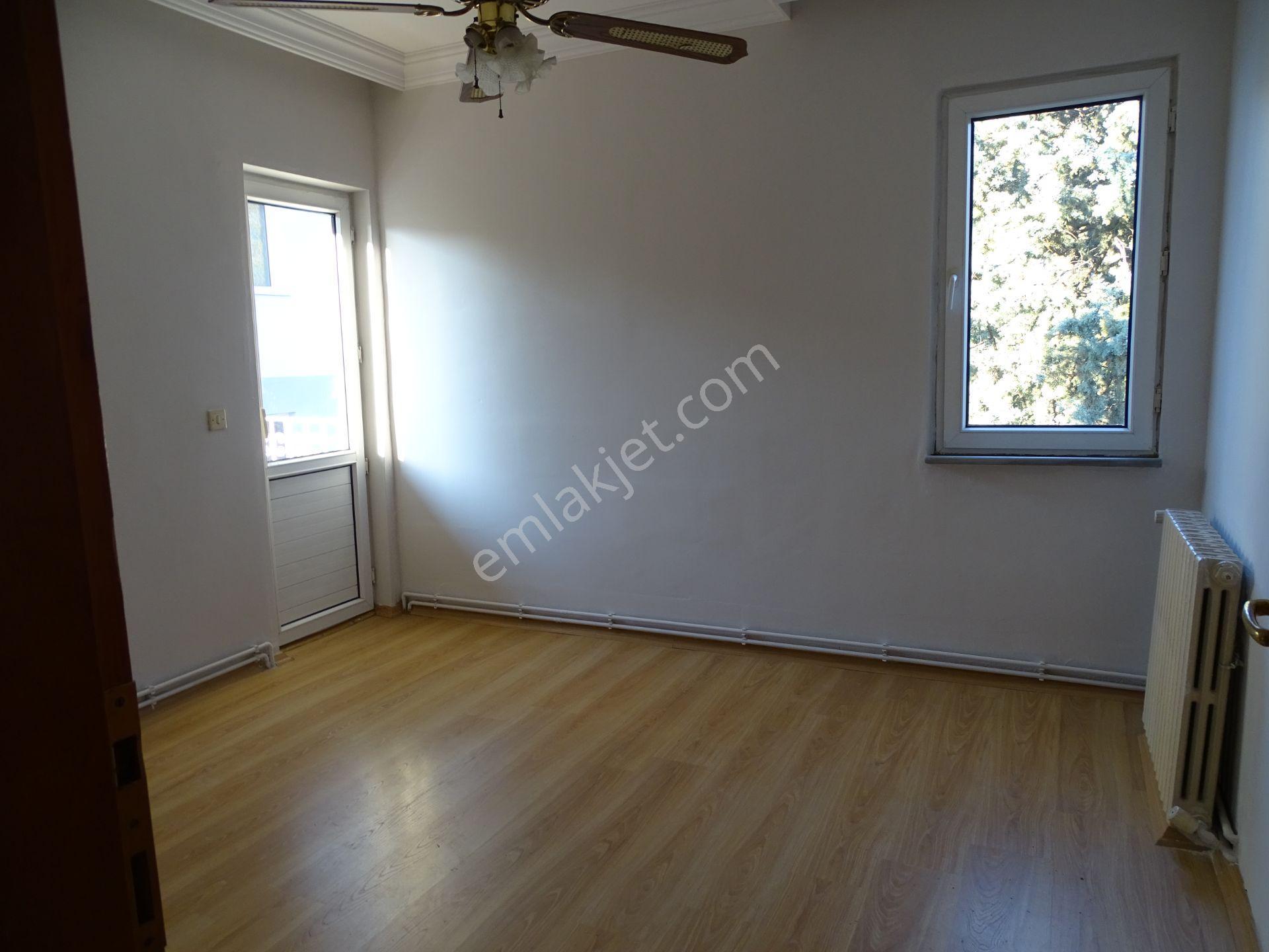 İstinye Boğaziçi Sitesi'nde 3+1 Kombili Arakat Daire - Görsel 16