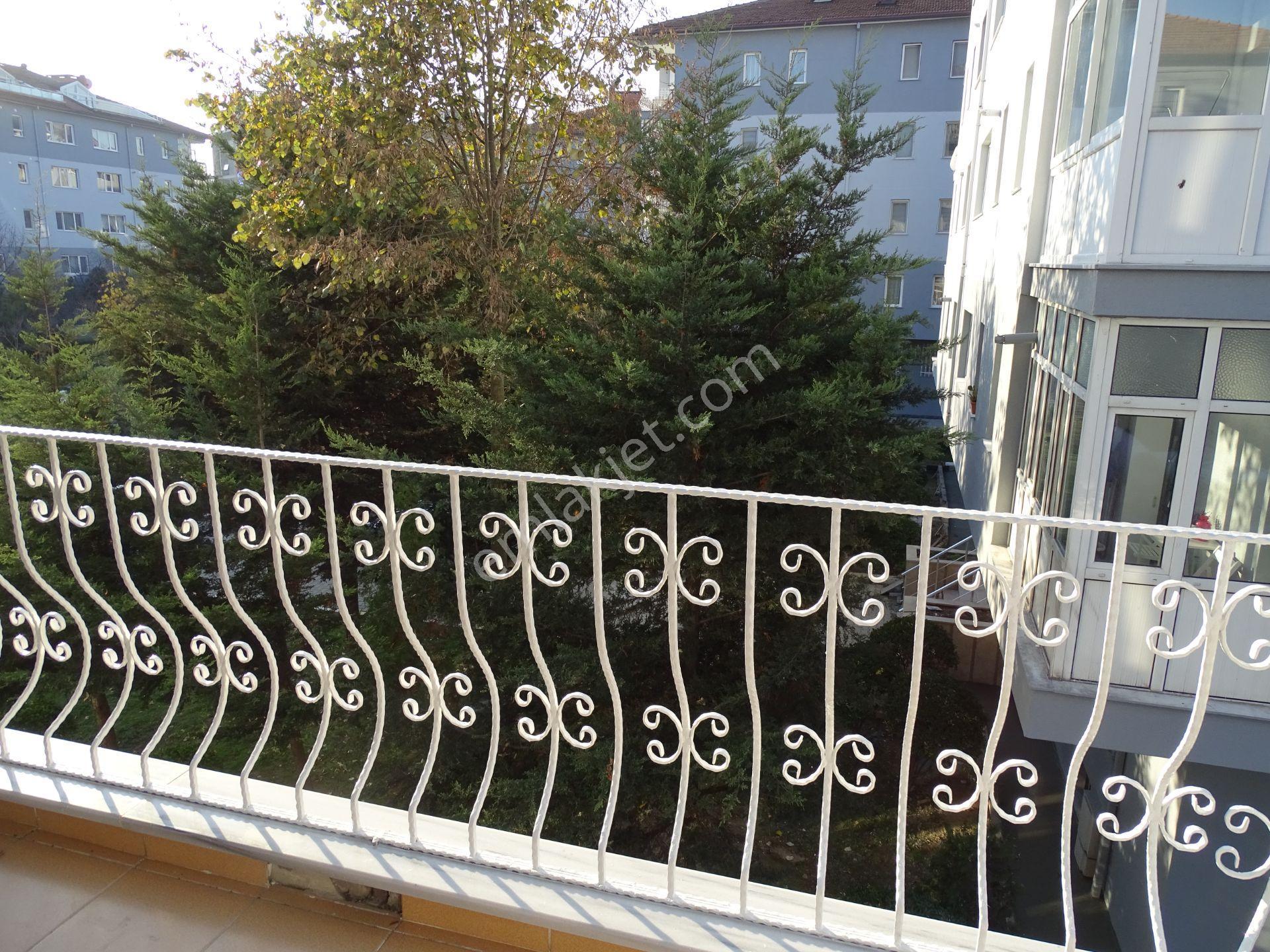 İstinye Boğaziçi Sitesi'nde 3+1 Kombili Arakat Daire - Görsel 19