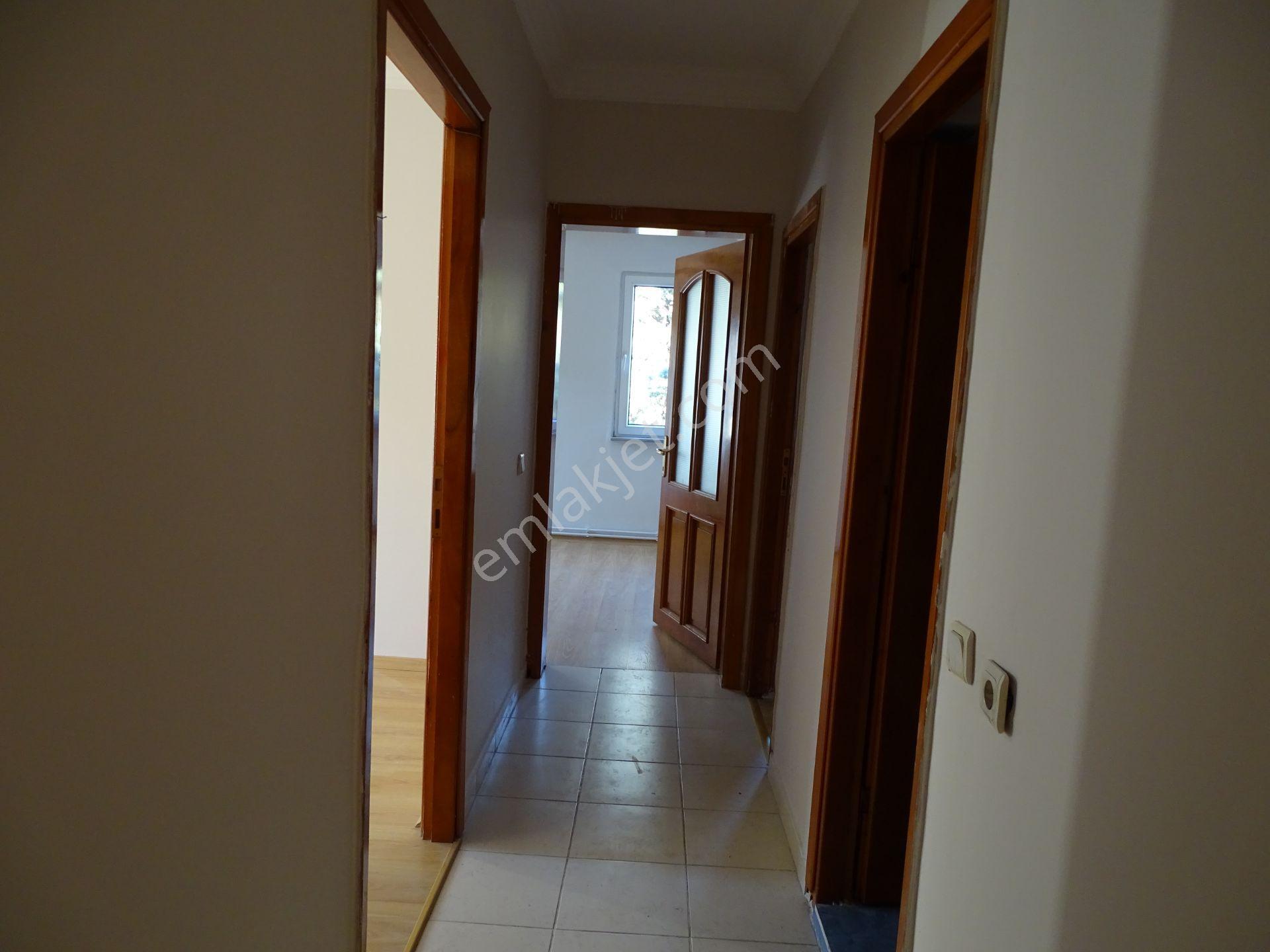 İstinye Boğaziçi Sitesi'nde 3+1 Kombili Arakat Daire - Görsel 9