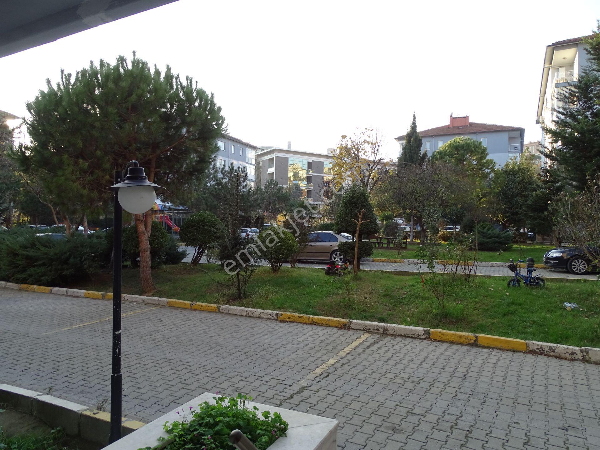 İstinye Boğaziçi Sitesi'nde 3+1 Kombili Arakat Daire - Görsel 23