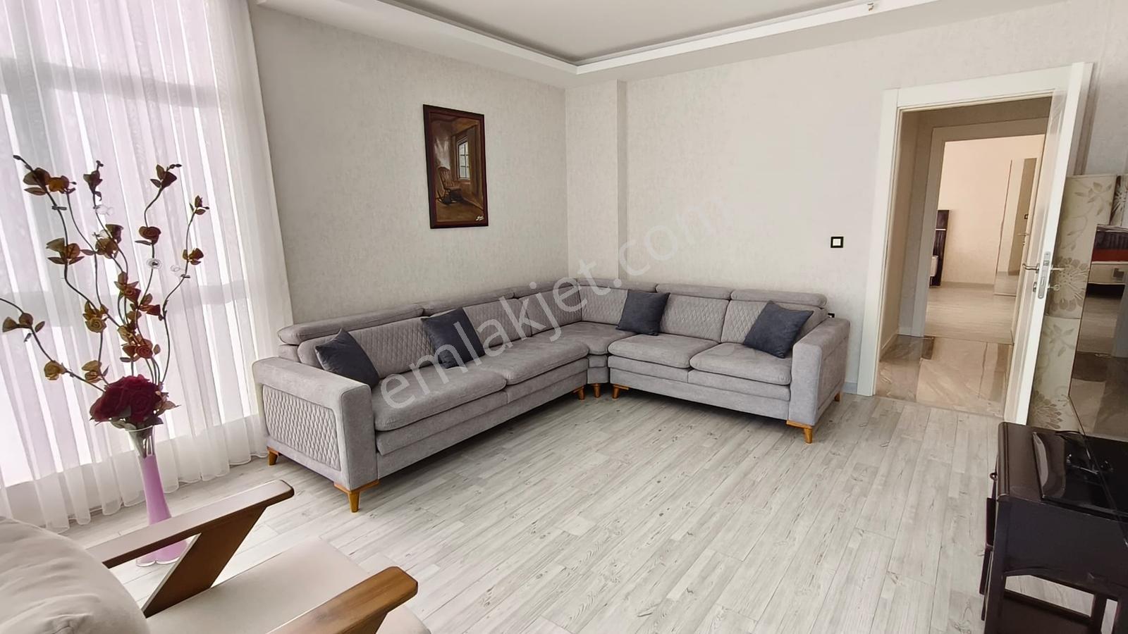 Batıkent'te Ahsenler Zirve Konutlarında Lüks 4,5+1 Satılık Daire - Görsel 18