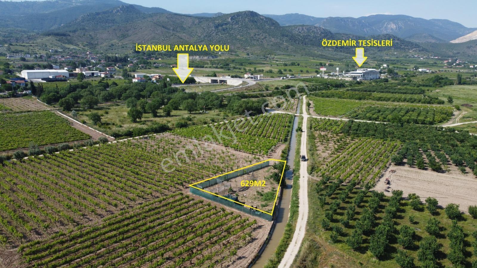 Pamukova Hayrettin’de 629 M² Konteynerli, Yola Cepheli Satılık Arsa - Görsel 5