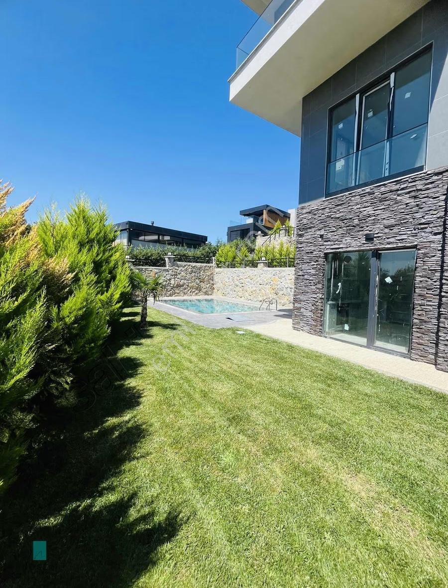 Site İçerisi Müstakil Havuzlu Kiralık Villa... - Görsel 4