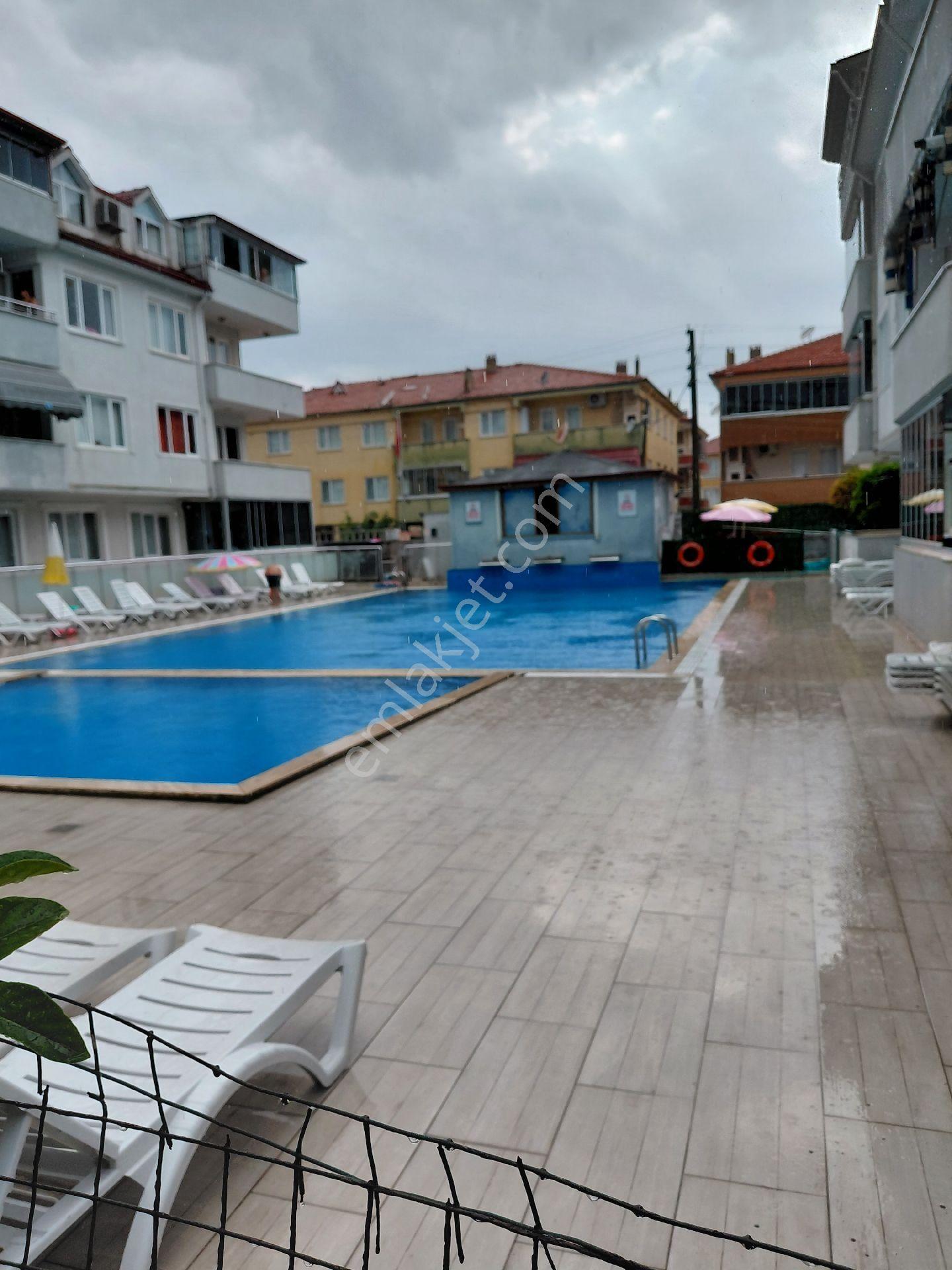 Karasu Deniz Manzaralı 2+1 Havuzlu Daire