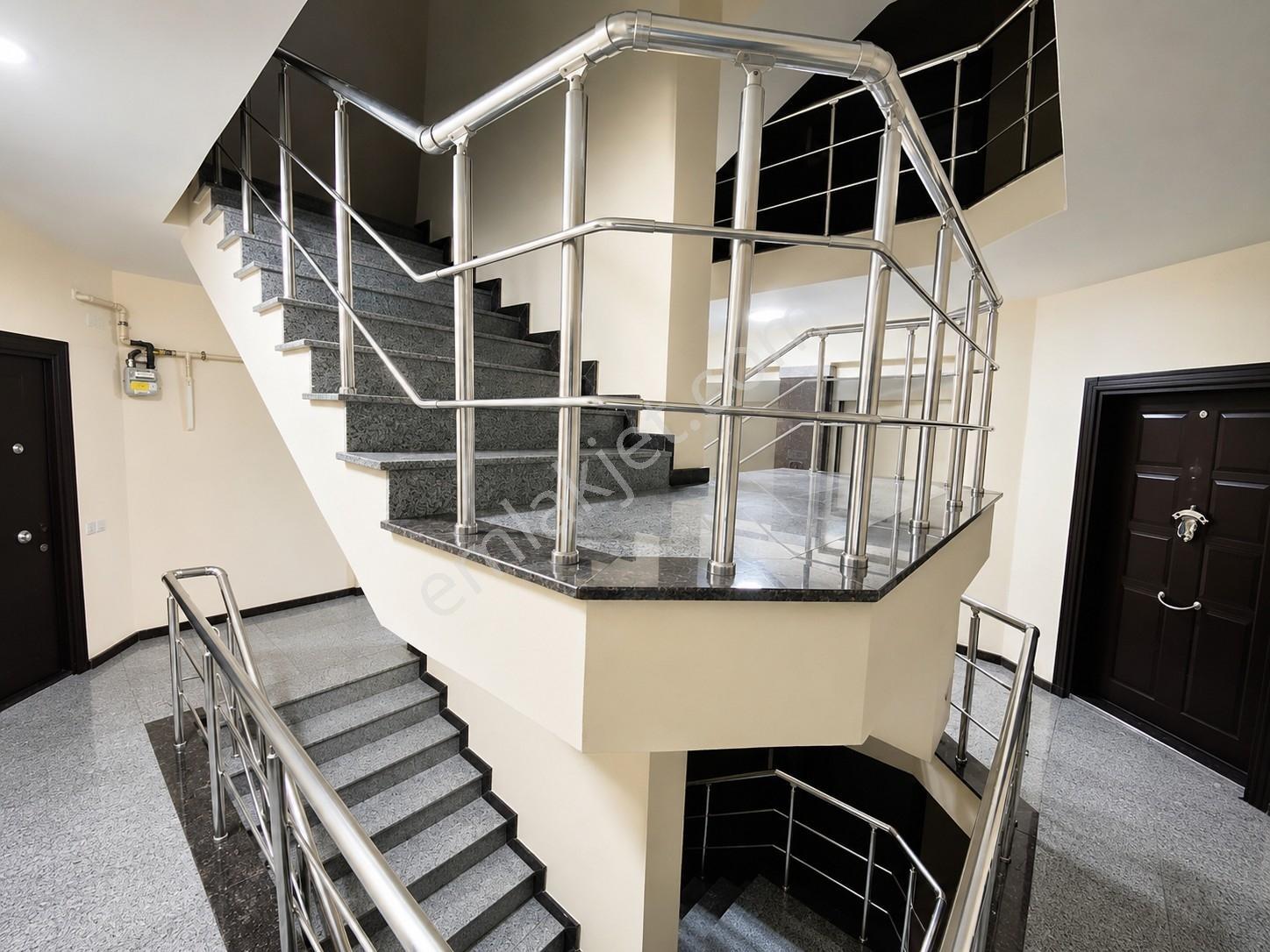 Barış Mahallesi Kat Mülkiyetli Beytown Apartmanı Satılık 3 + 1 - Görsel 3