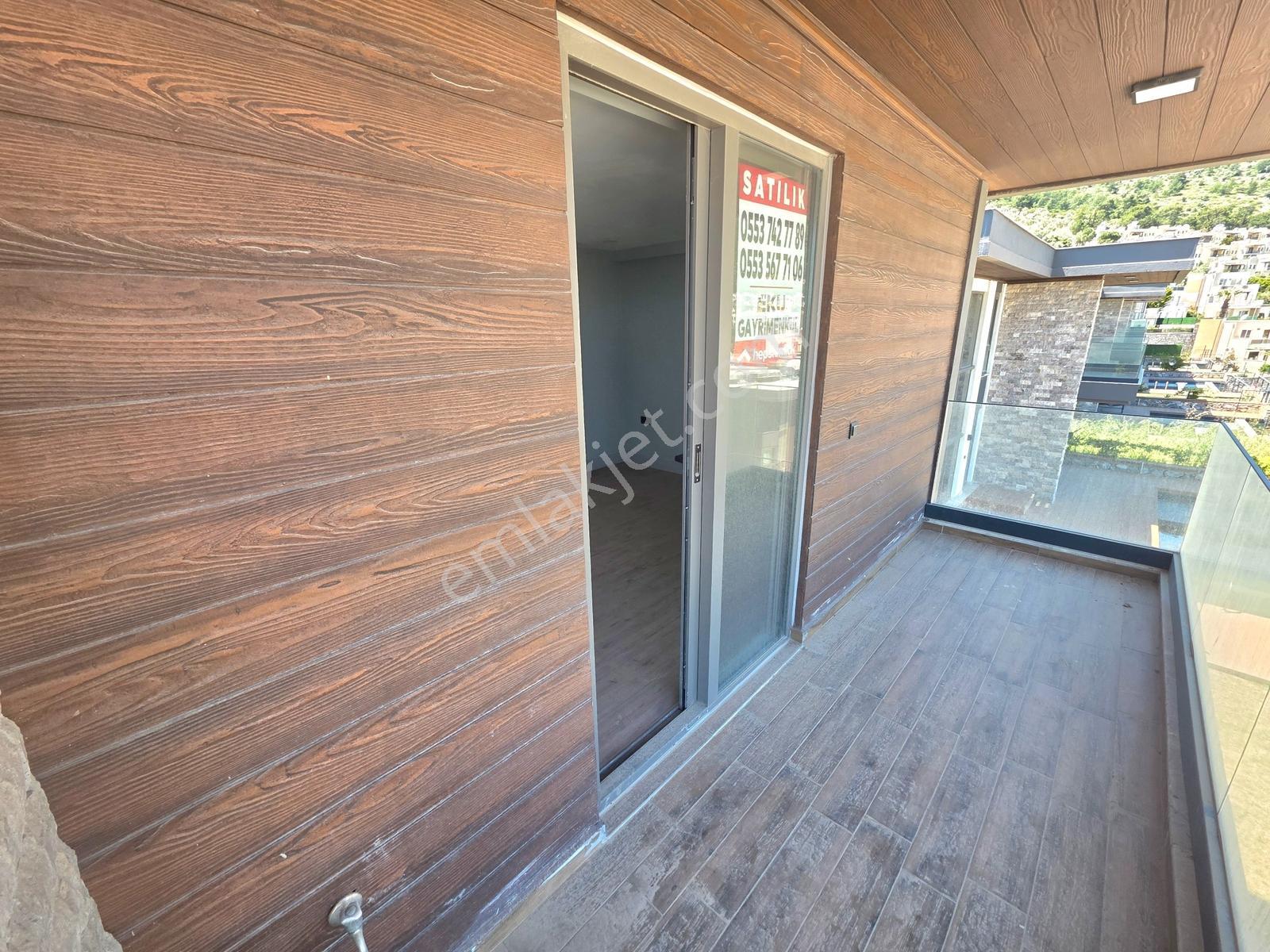 Kıyıkışlacıkta Deniz Manzaralı Ultra Lüks Satılık Müstakil Villa - Görsel 34