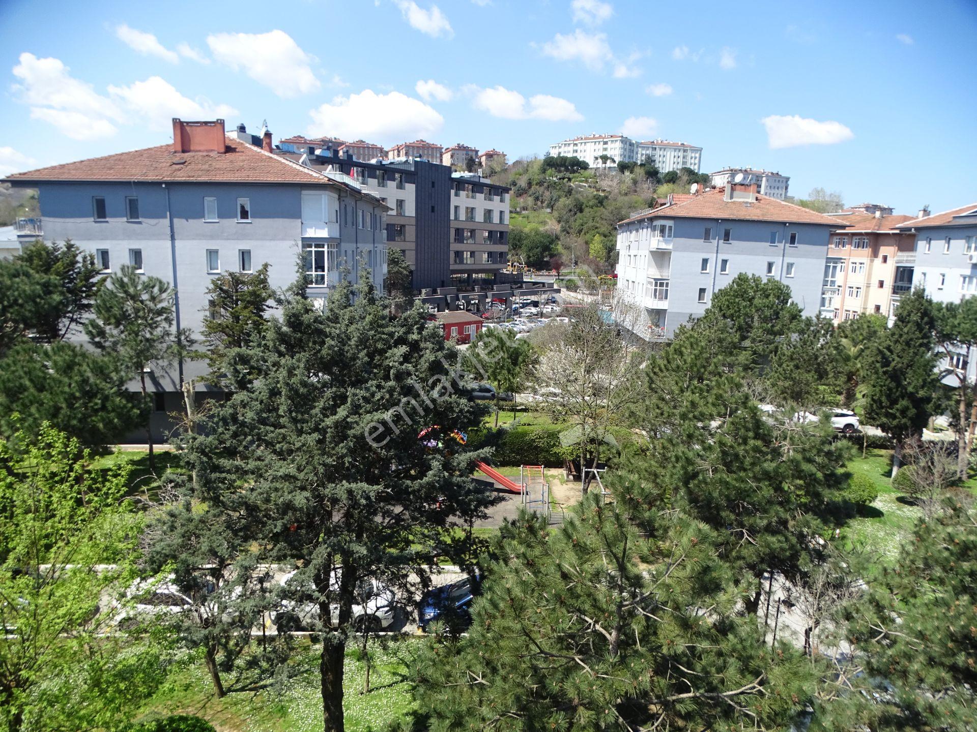 İstinye Boğaziçi Sitesi 3+1 Teraslı Çatı Dubleks Daire - Görsel 27