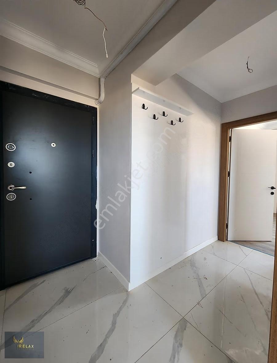 Yeni Mahallede 1+1 Ayrı Mutfaklı Balkonlu Deniz Manzaralı Daire - Görsel 6